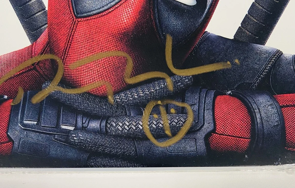 Ryan Reynolds, Rob Liefeld, Tim Miller — Deadpool BluRay 2016 SDCC Exclusive Autograph Signed & 1/1 Sketch Ryan Reynolds, изображение 3