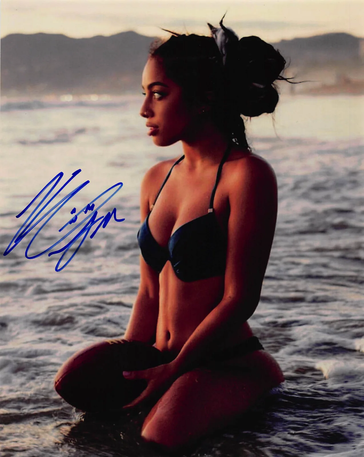 kiana lede brown — KIANA LEDE BROWN SIGNED AUTOGRAPH 8X10 PHOTO PICTURE ALL ABOUT THE WASHINGTONS 3