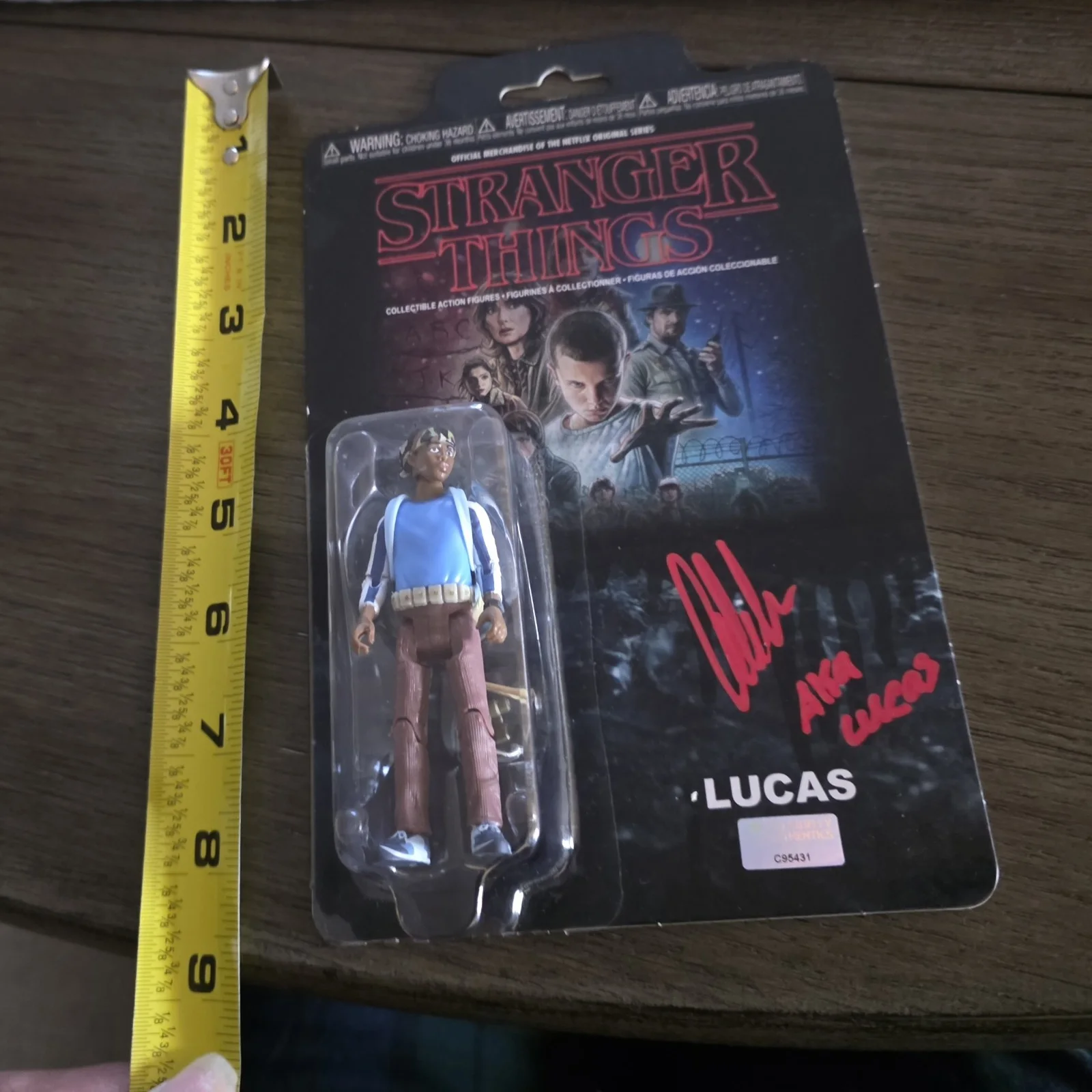 Caleb McLaughlin as Lucas — CALEB MCLAUGHLIN SIGNED INSCRIPTION Lucas STRANGER THINGS FIGURE CELEBRITY AUTHE, image 5