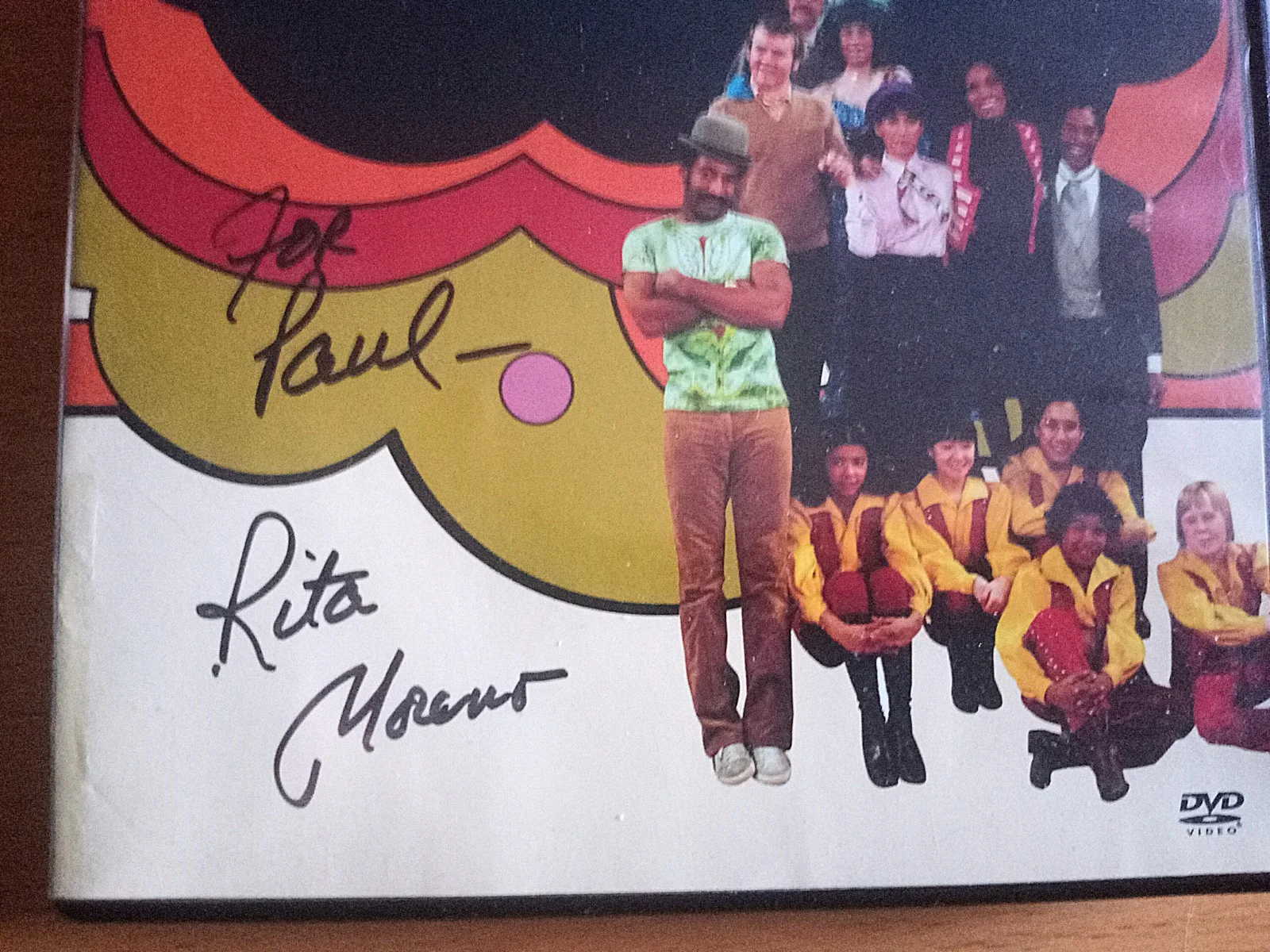 Rita Moreno — Rita Moreno signed dvd Best of Electric Company Morgan Freeman, изображение 2