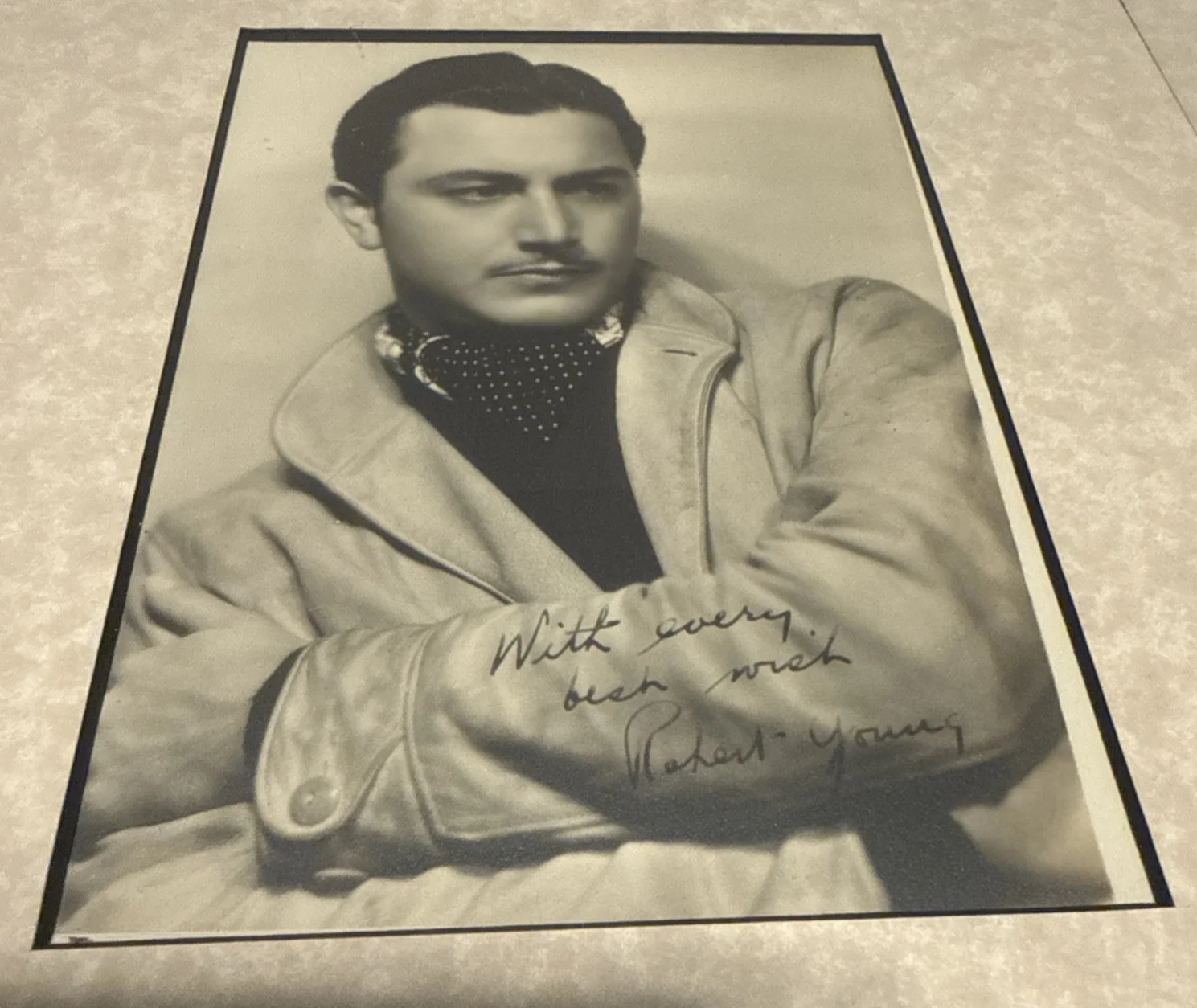 ￼Robert Young Autographed Photo & Signed Card COA FRANCES ZANE COLLECTION, изображение 4