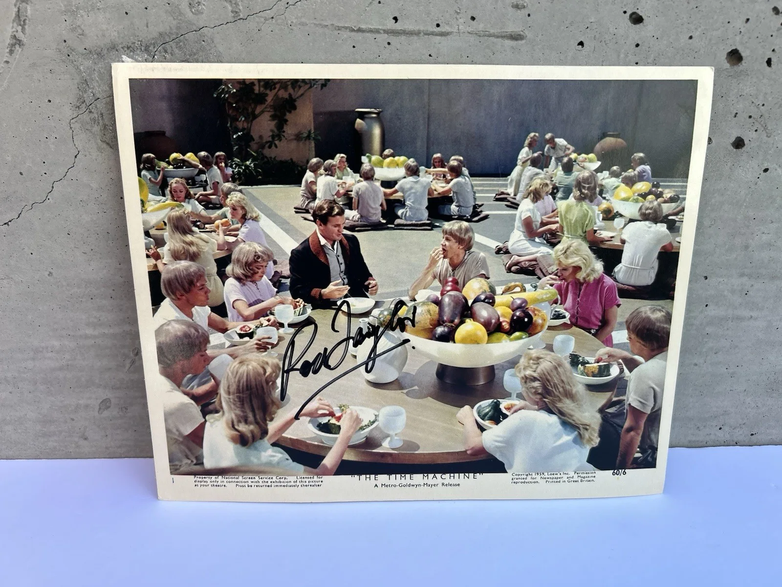 Rod Taylor — Rare Autographed Signed The TIME MACHINE MOVIE 1960 LOBBY CARD #1 ROD TAYLOR, изображение 2