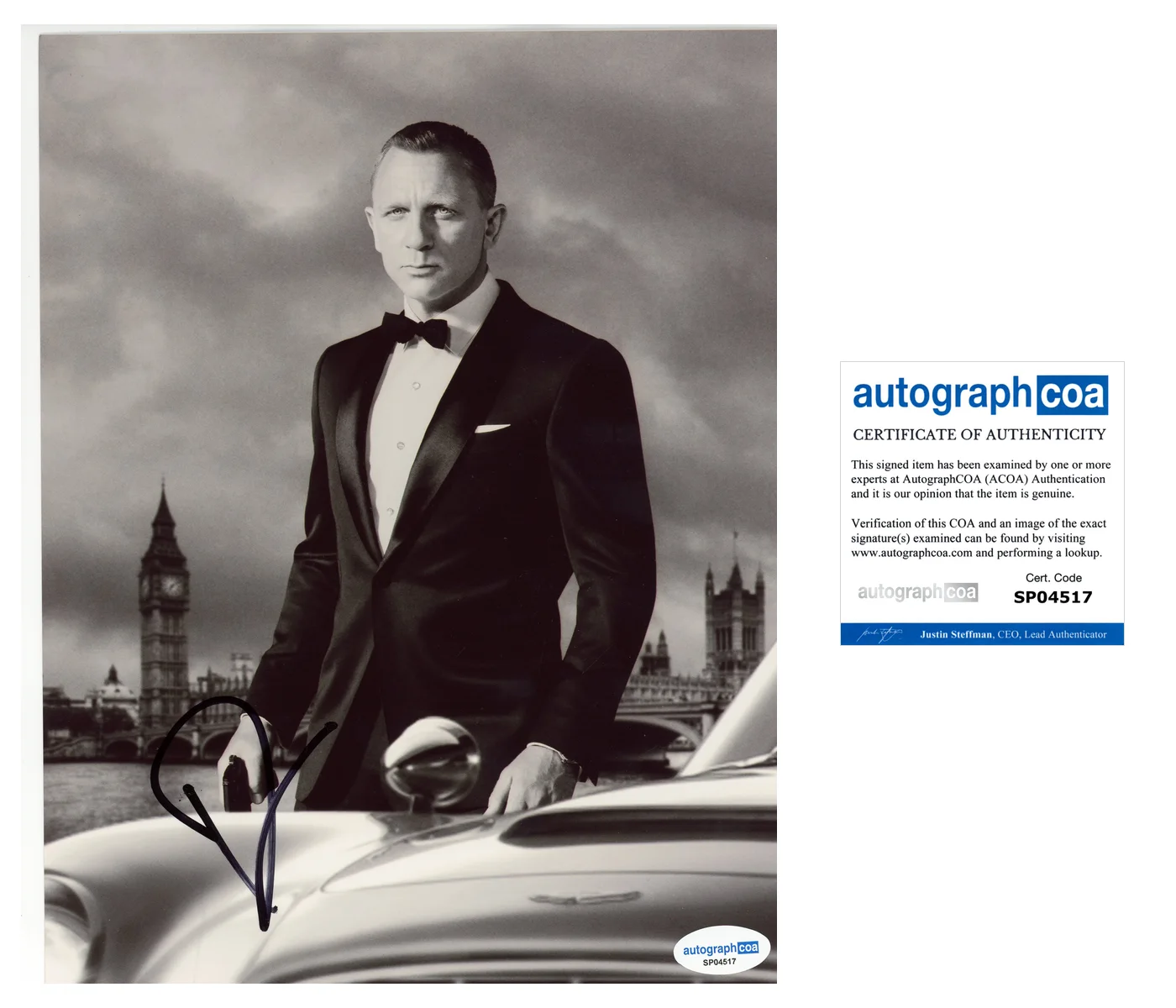 Daniel Craig Bond Autographed Signed 8x10 Photo ACOA, image 2