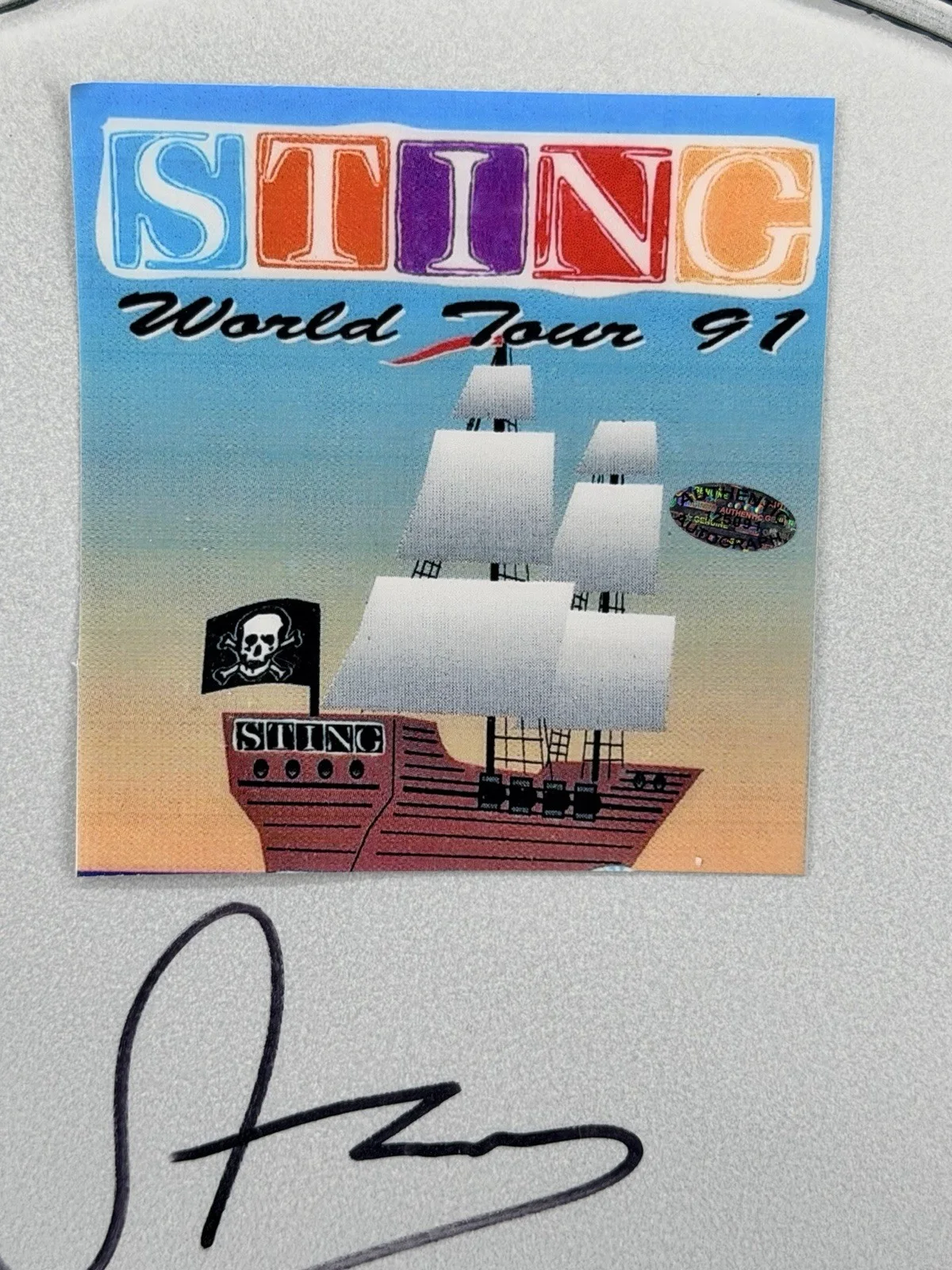 (THE POLICE) STING Autographed DRUM HEAD 1991 World Tour Cert of Authenticity, изображение 3