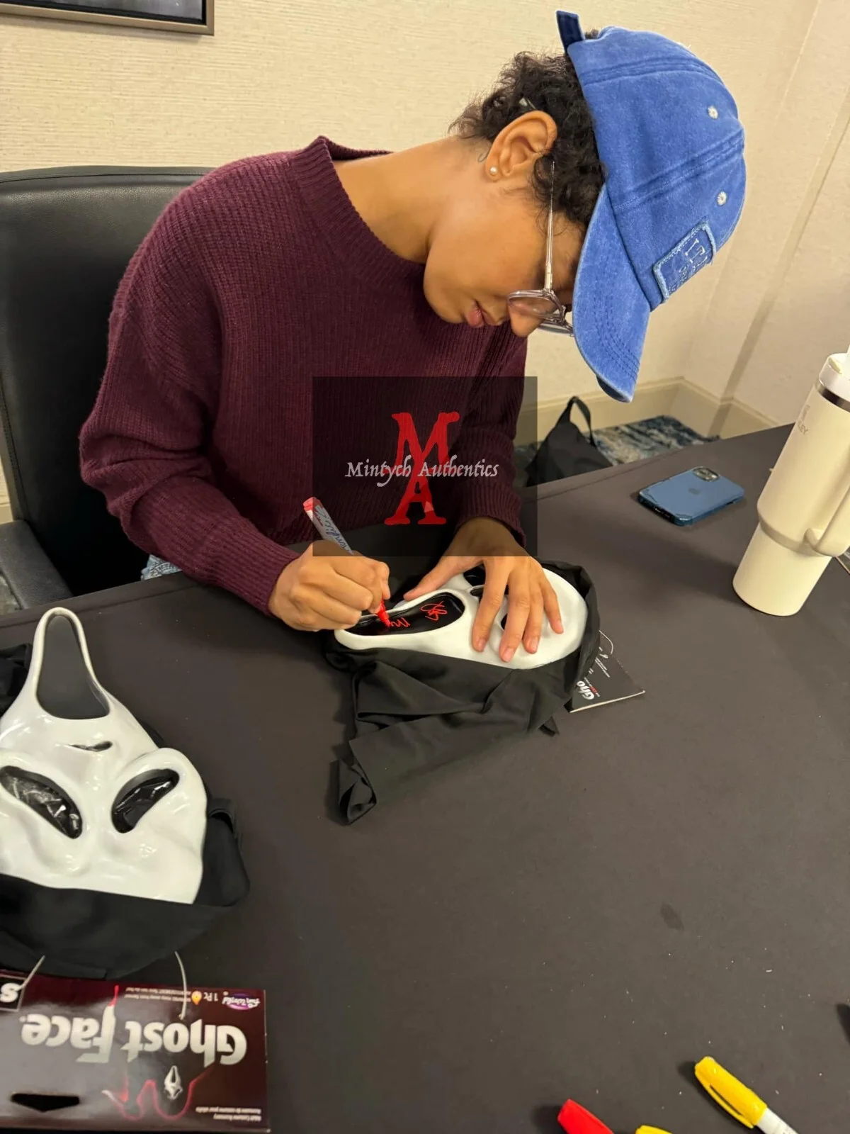 Jasmin Savoy Brown — Jasmin Savoy Brown autographed signed 8x10 photo Yellowjackets Taissa JSA, изображение 2