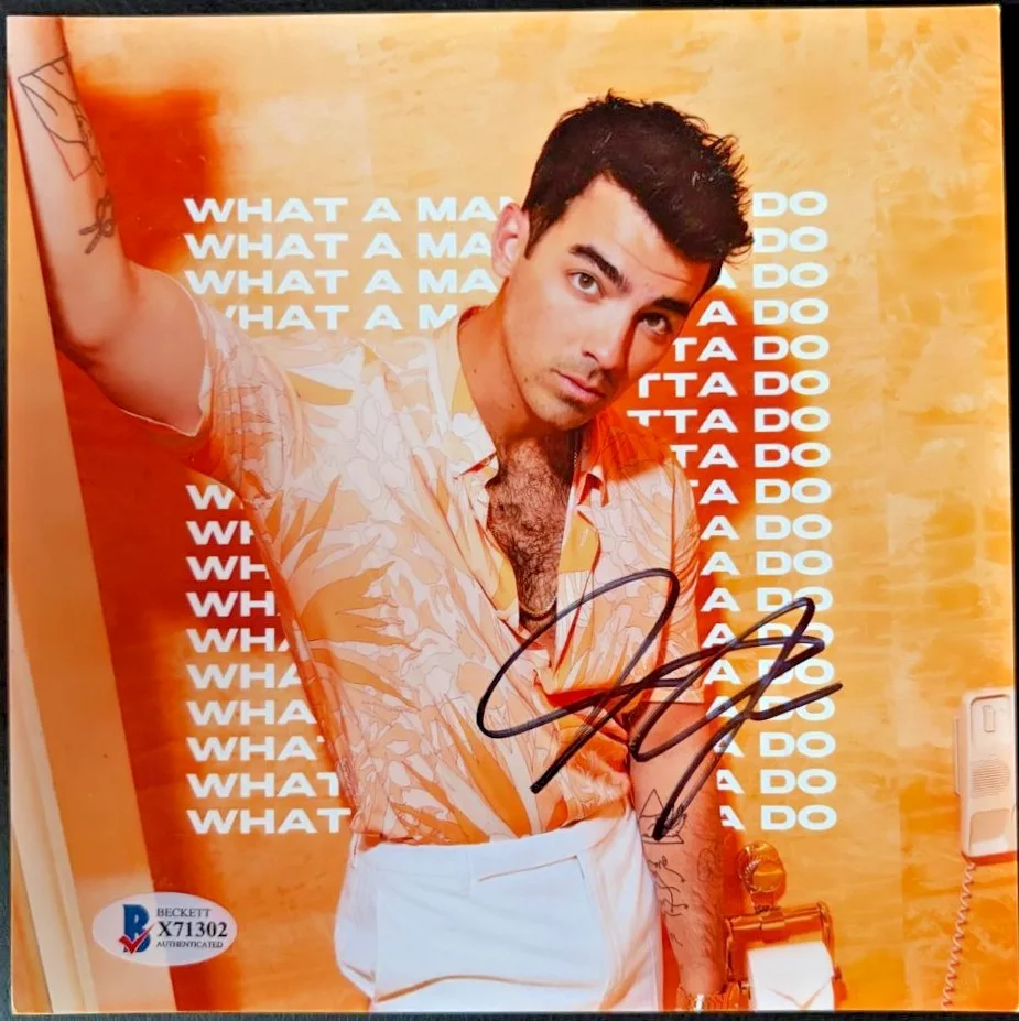 Joe Jonas — JOE JONAS SIGNED AUTOGRAPH ALBUM FLAT WHAT A MAN GOTTA DO JONAS BROTHERS BECKETT