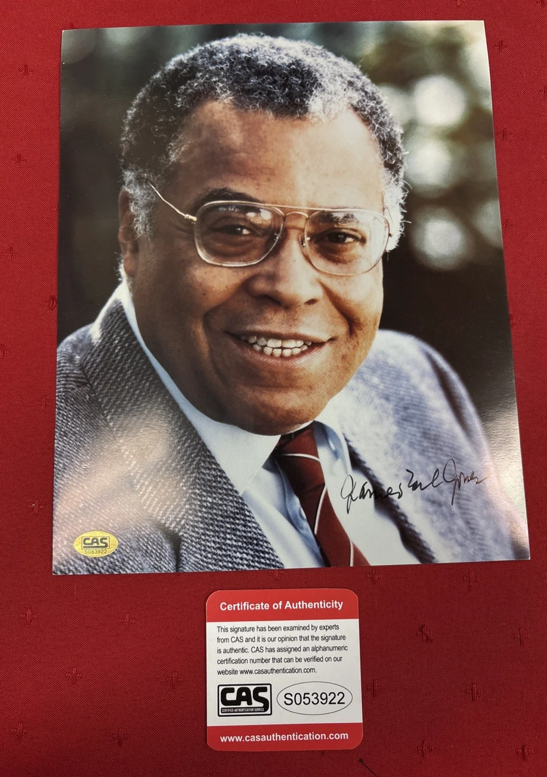 James Earl Jones — James Earl Jones Signed 8x10 Photo (CAS Authenticated)