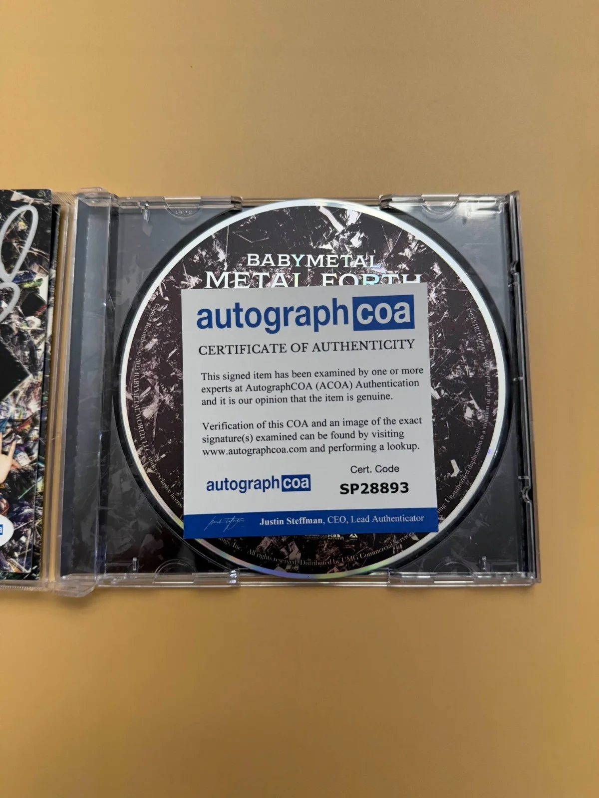 SIGNED BABY METAL Metal Forth CD ACOA Photo Card Autograph SP28893, изображение 3