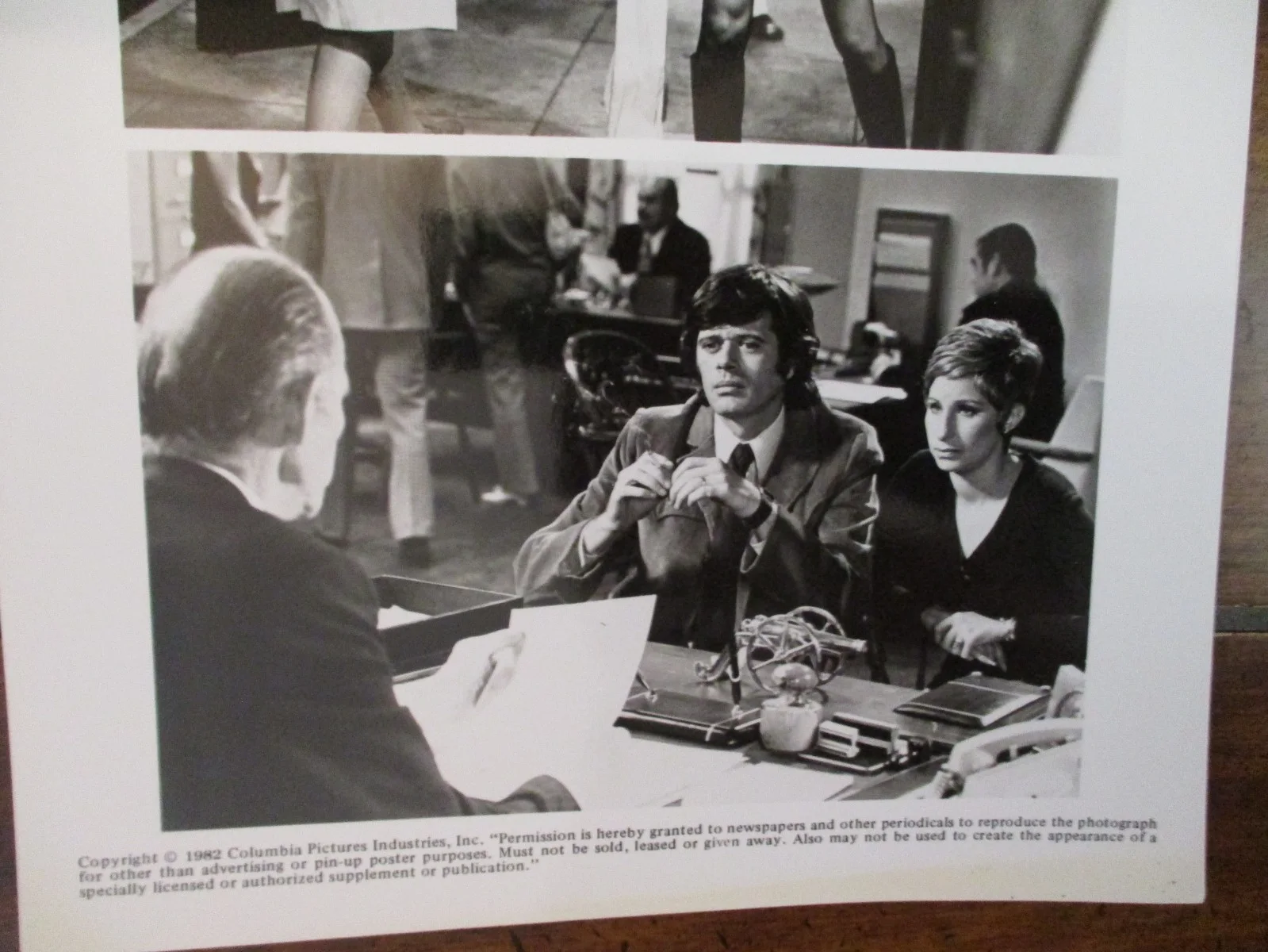 Barbra Streisand/Michael Sarrazin(FOR PETE'S SAKE)1982 8 x 10 Black/White Photo, image 3