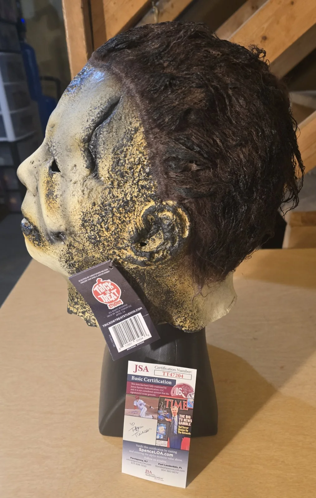 James Jude Courtney — TOTS Michael Myers Halloween Kills Mask Signed By James Jude Courtney JSA!, изображение 3