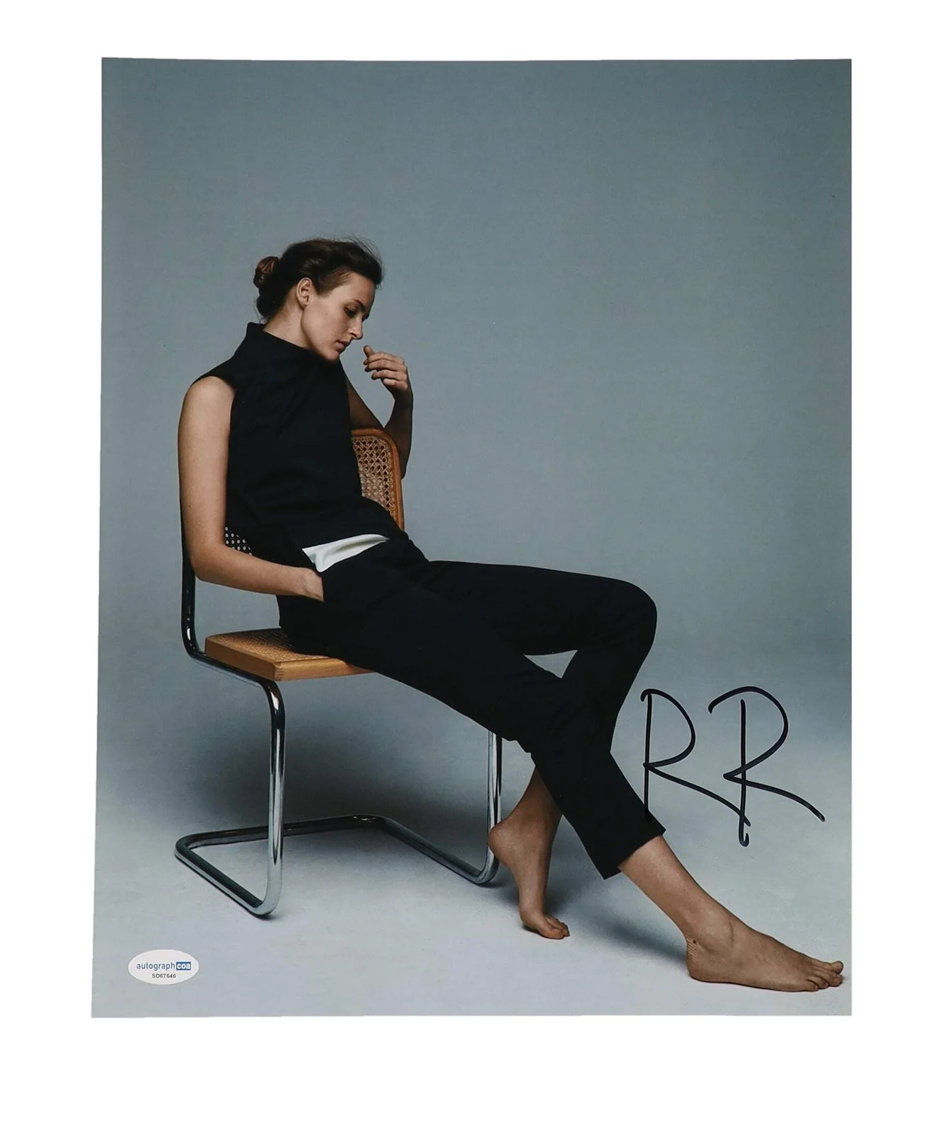 Renate Reinsve — Renate Reinsve Signed 11x14 Photo (ACOA)
