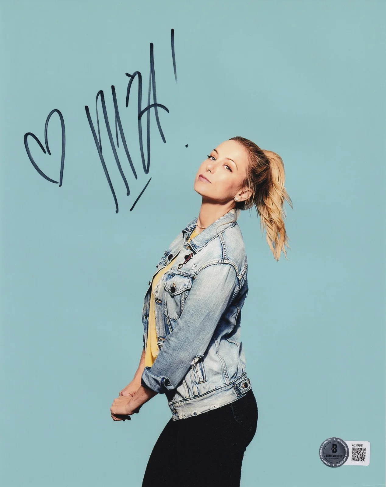 Iliza Shlesinger — Iliza Shlesinger Signed 8x10 Photo BAS COA Hot Forever Unveiled Picture Auto 981