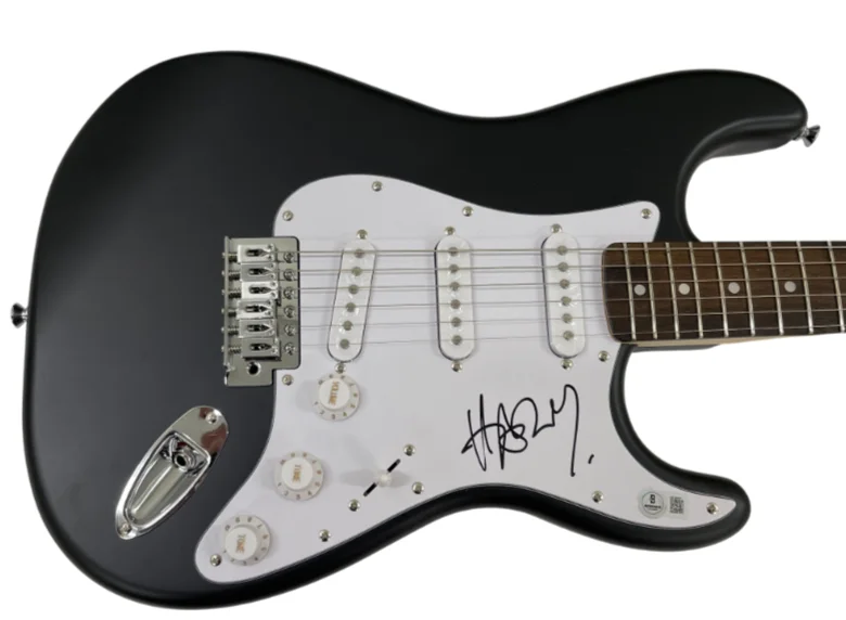 Harry Styles Signed Fender Full Size Electric Guitar Autograph Beckett LOA, изображение 3