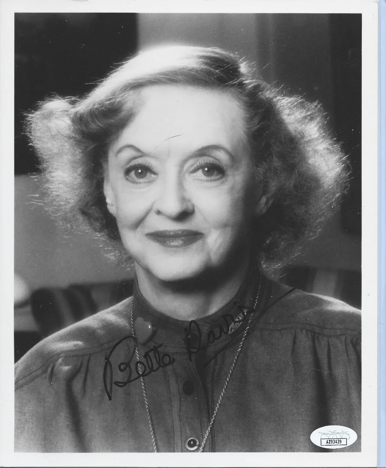 Bette Davis — Autographed Bette Davis photo JSA authenticated