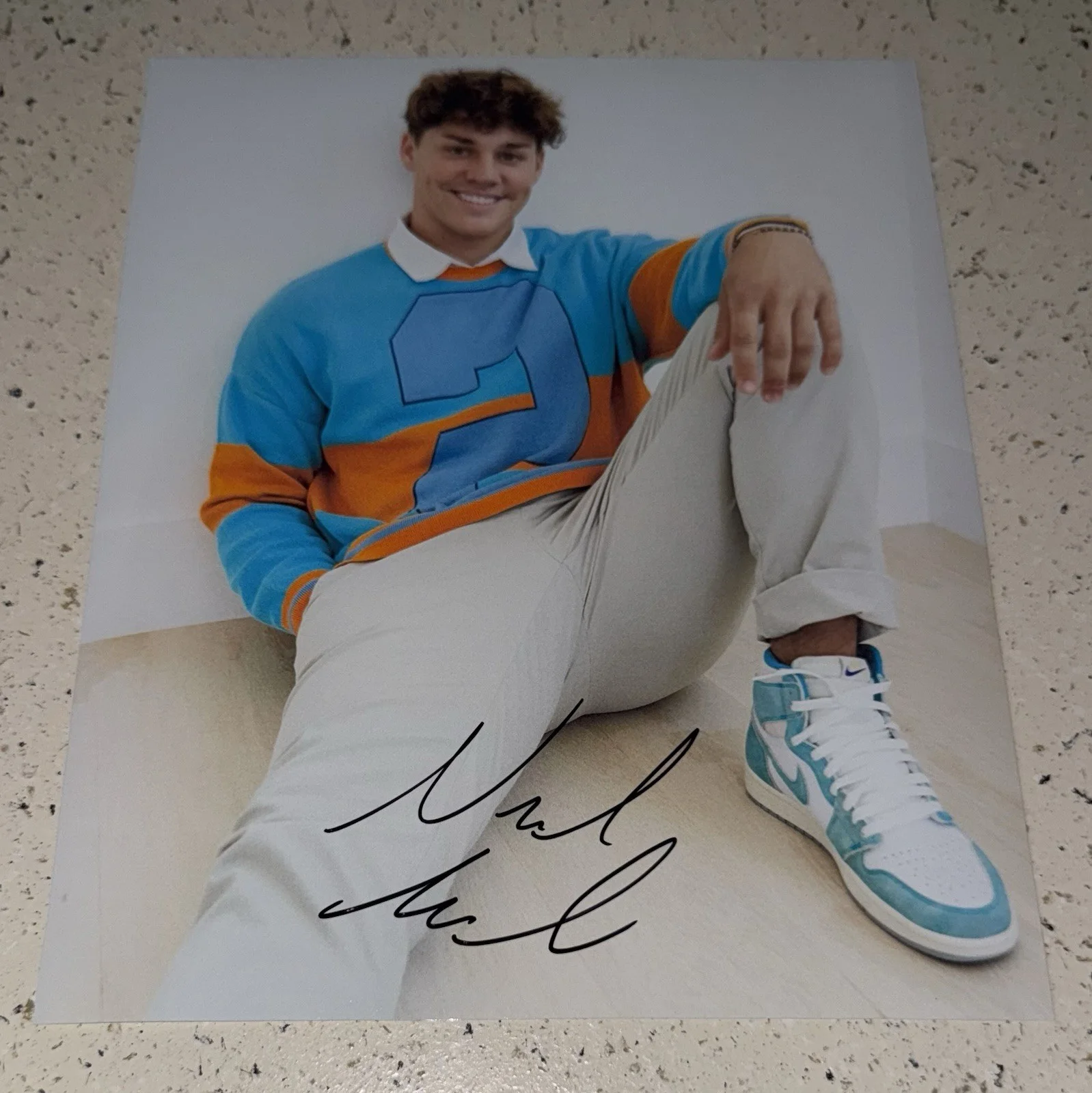 Noah Beck — NOAH BECK SIGNED 8X10 PHOTO SOCIAL MEDIA INFLUENCER TIKTOK YOUTUBE AUTOGRAPH