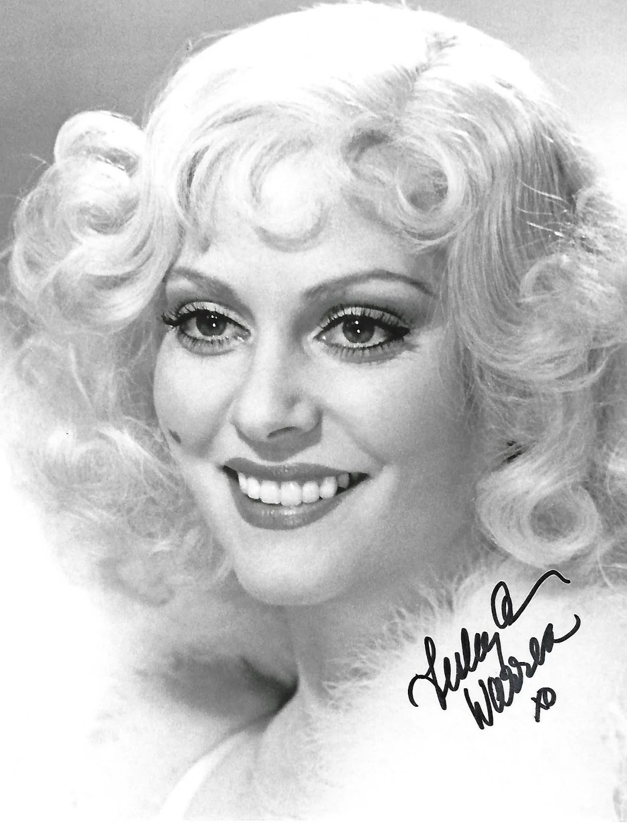 Lesley Ann Warren — Lesley Ann Warren signed 8x10 photo Cinderella Clue Cop Actress RARE COA LOOK!