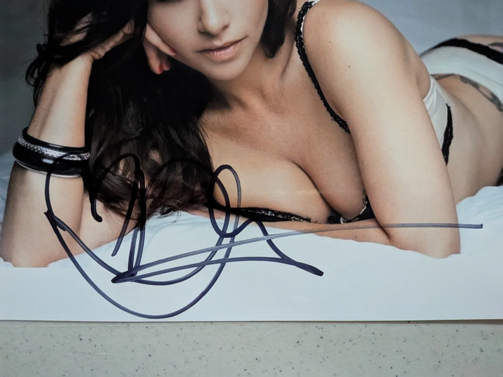 DANIELLE HARRIS Signed 8x10 Photo Halloween Scream Queen Autograph JSA COA p7, изображение 2