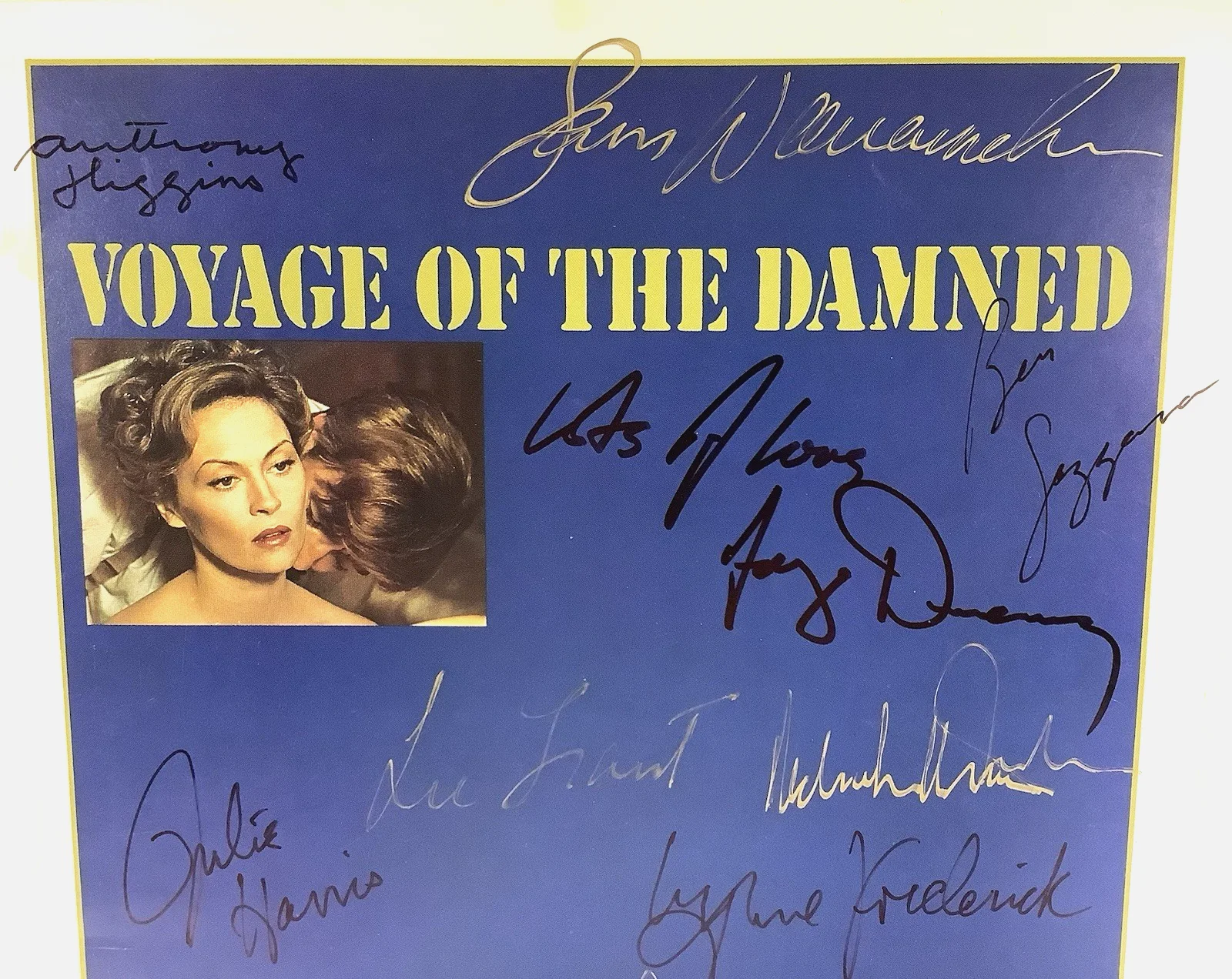 Cast — 1976 Voyage Of The Damned Movie Cast Signed By 17 Orson Welles Lynne Frederick, изображение 2