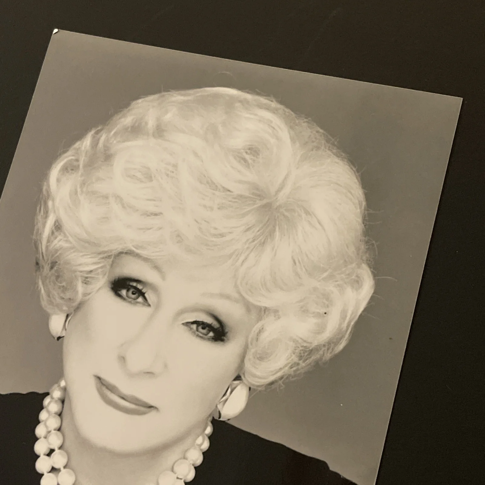 MARY KAY ASH of Mary Kay Cosmetics: Hand Signed Celebrity Photo 5 x 7”/ KSK, изображение 3