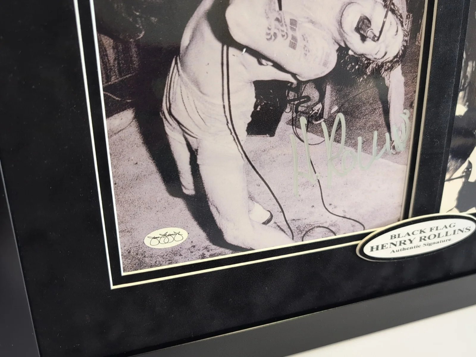Henry Rollins Signed BLACK FLAG 8x10 Photo CUSTOM FRAME JSA COA autograph, image 4