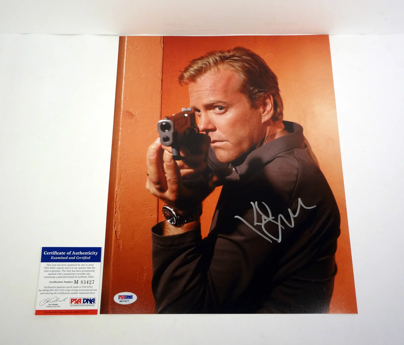 Kiefer Sutherland — Kiefer Sutherland Jack Bauer 24 Signed Autograph 11x14 Photo PSA/DNA COA #1