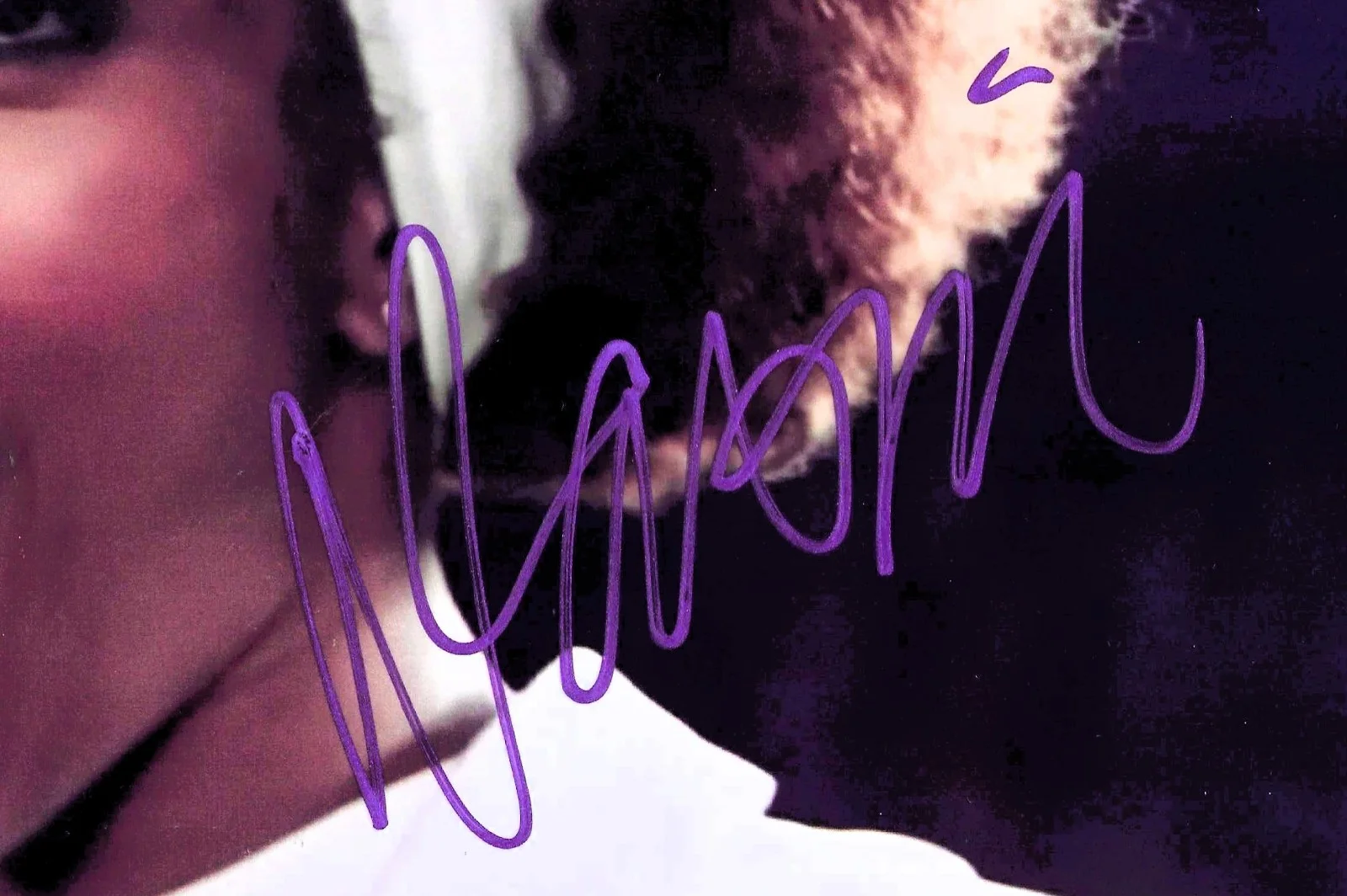 Naomi Ackie — NAOMI ACKIE signed as WHITNEY HOUSTON: I Wanna Dance 8x12 with COA + Star Wars, изображение 2