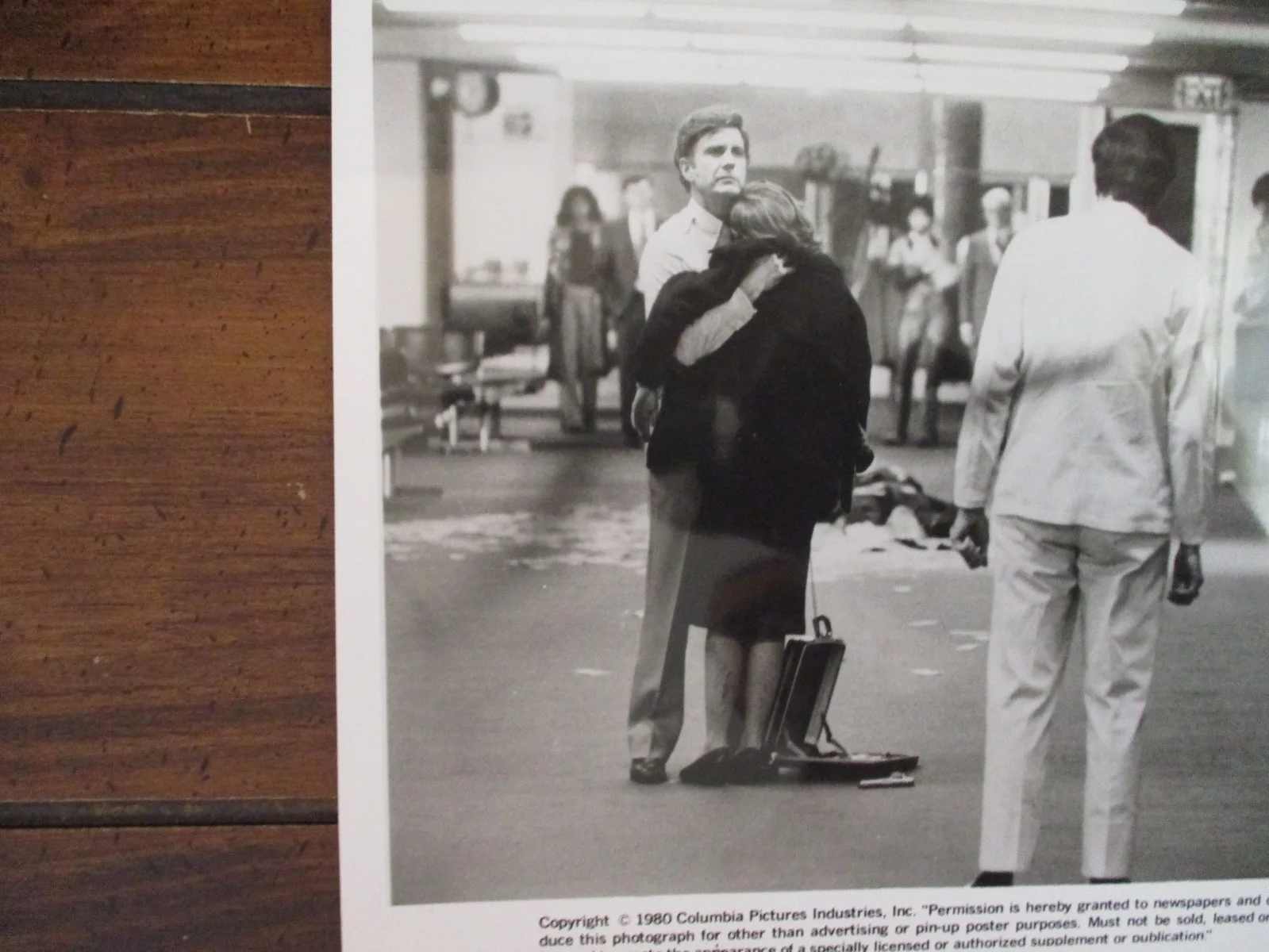 Cliff Robertson/Diane Baker("THE PILOT")1980 10 x 8 Black and White Press Photo, image 2