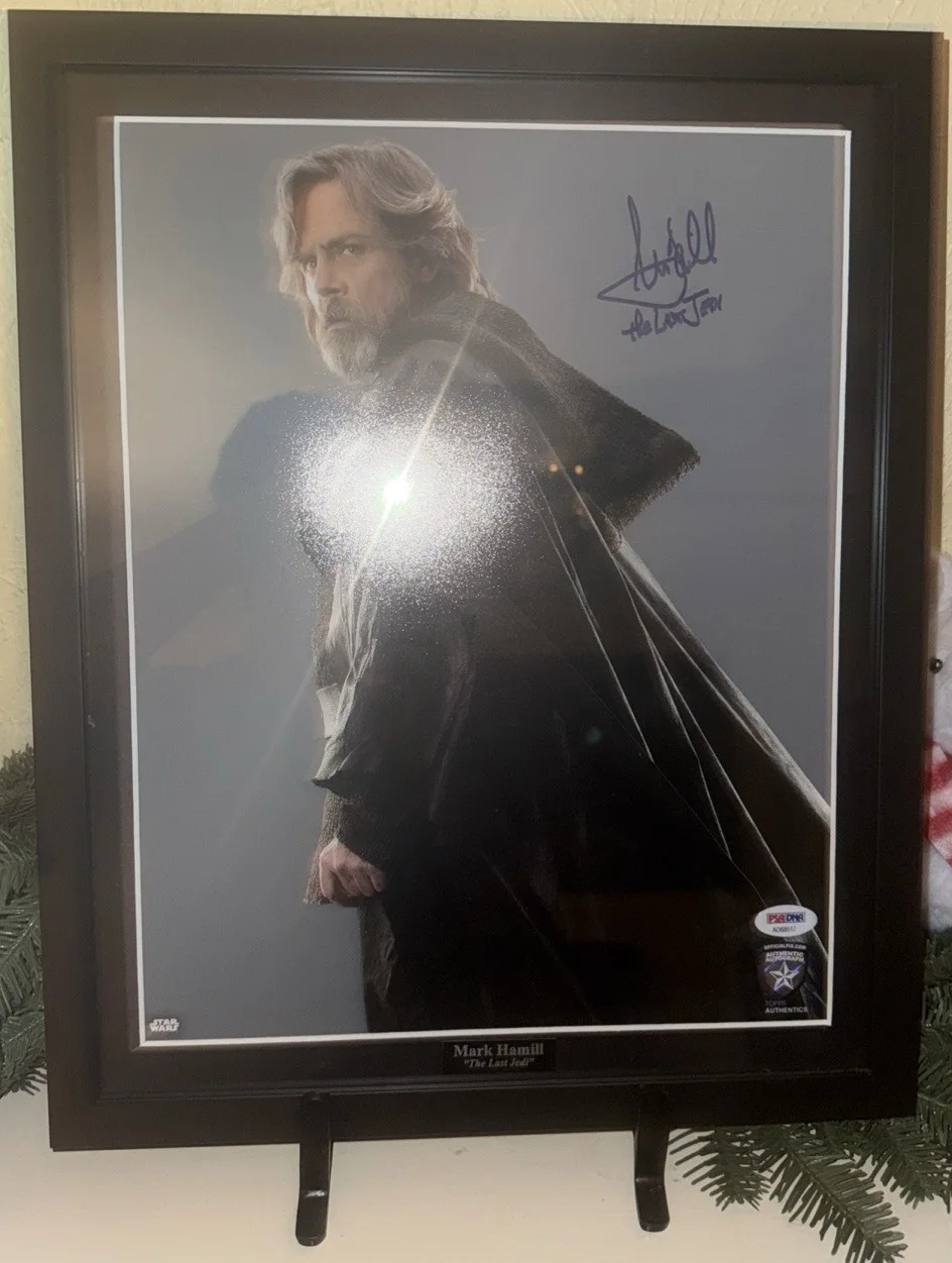 Mark Hamill￼ — MARK HAMILL SIGNED 11x14 PHOTO LAST JEDI STAR WARS TOPPS OPX PSA/DNA🔥🌕, image 2