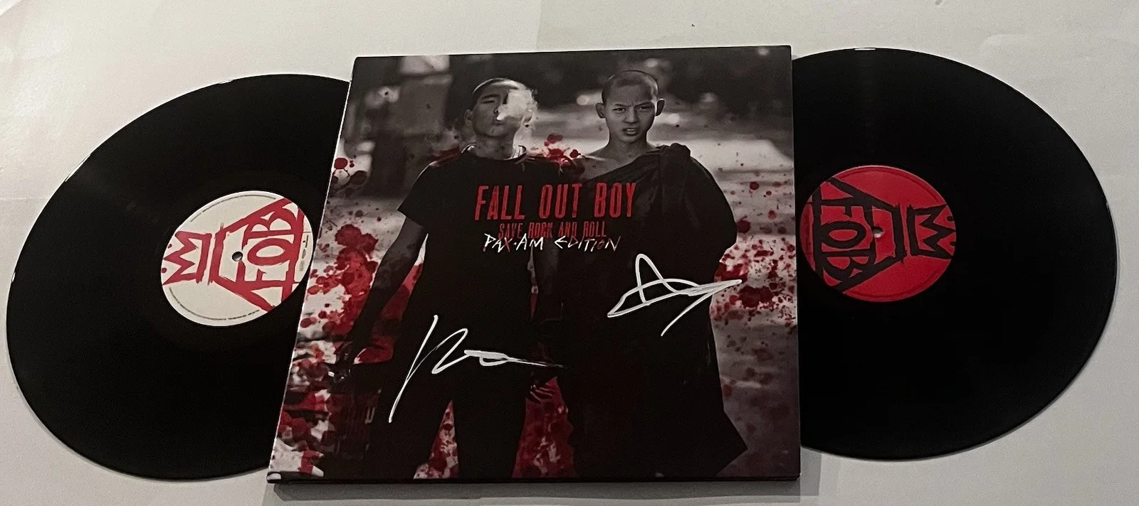 FALL OUT BOY SIGNED SAVE ROCK AND ROLL VINYL RECORD ALBUM PATRICK STUMP JSA COA, image 2
