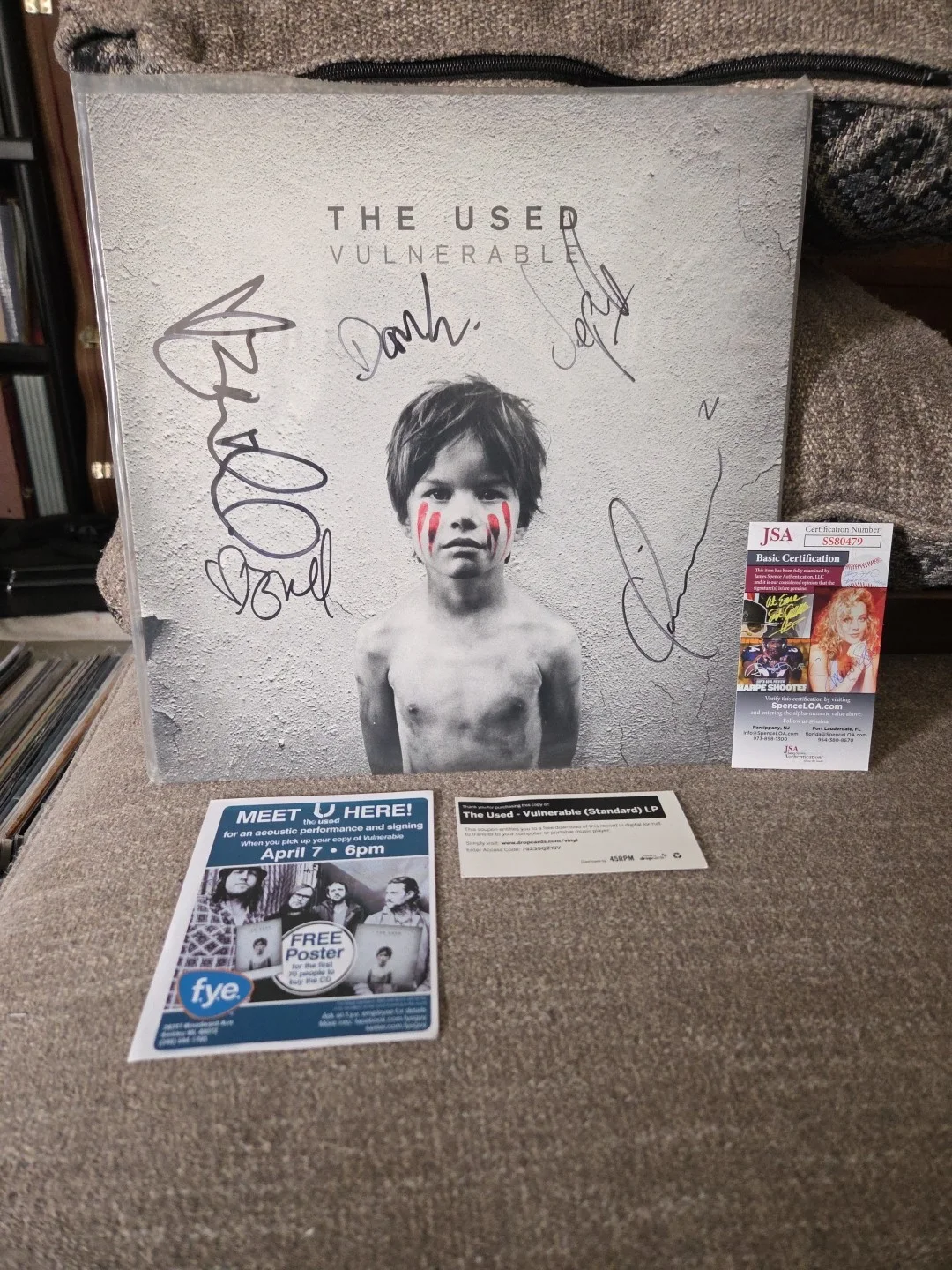 The USED Band Signed Vulnerable Vinyl All 4 Bert Signed 2x Jsa Cert!!, image 2