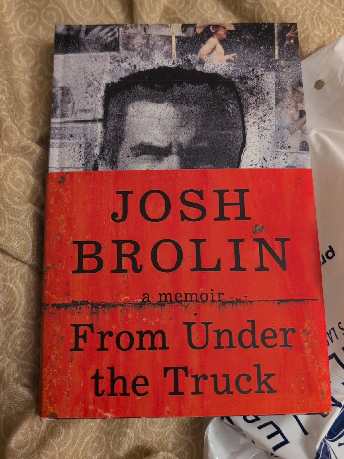 Josh Brolin signed book Thanos & Cable, image 3