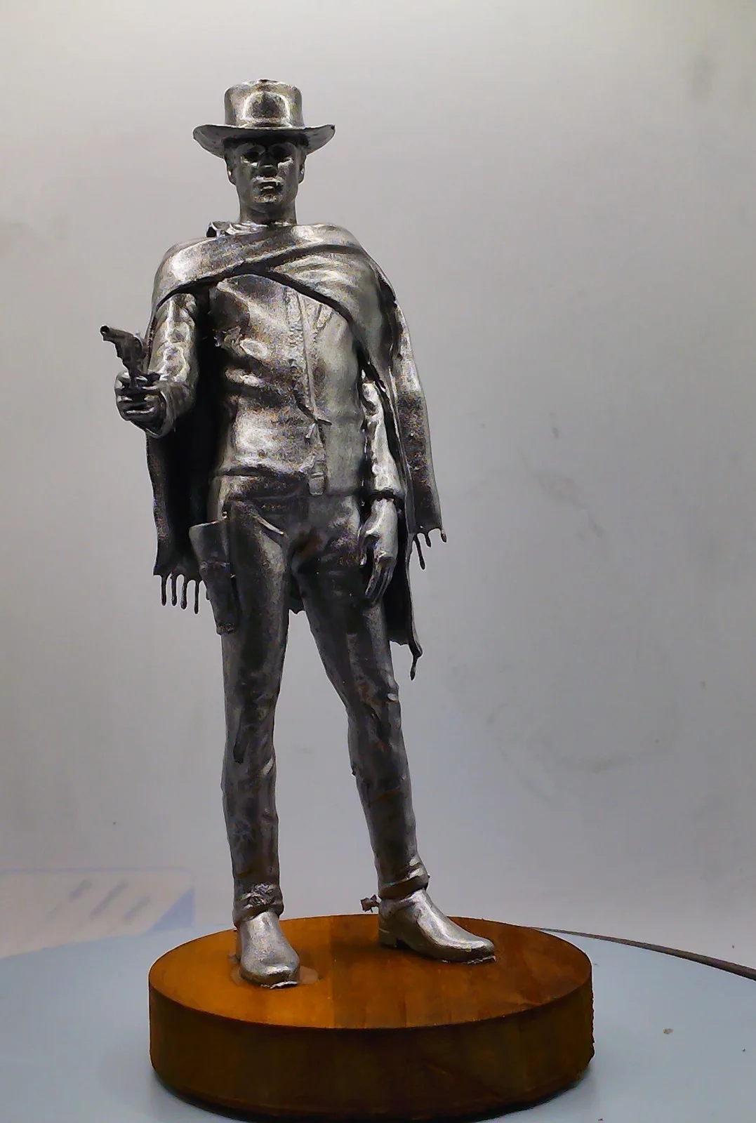 Clint Eastwood 'The Good' Statue - Metallic Silver Finish By Cave Craft, image 5
