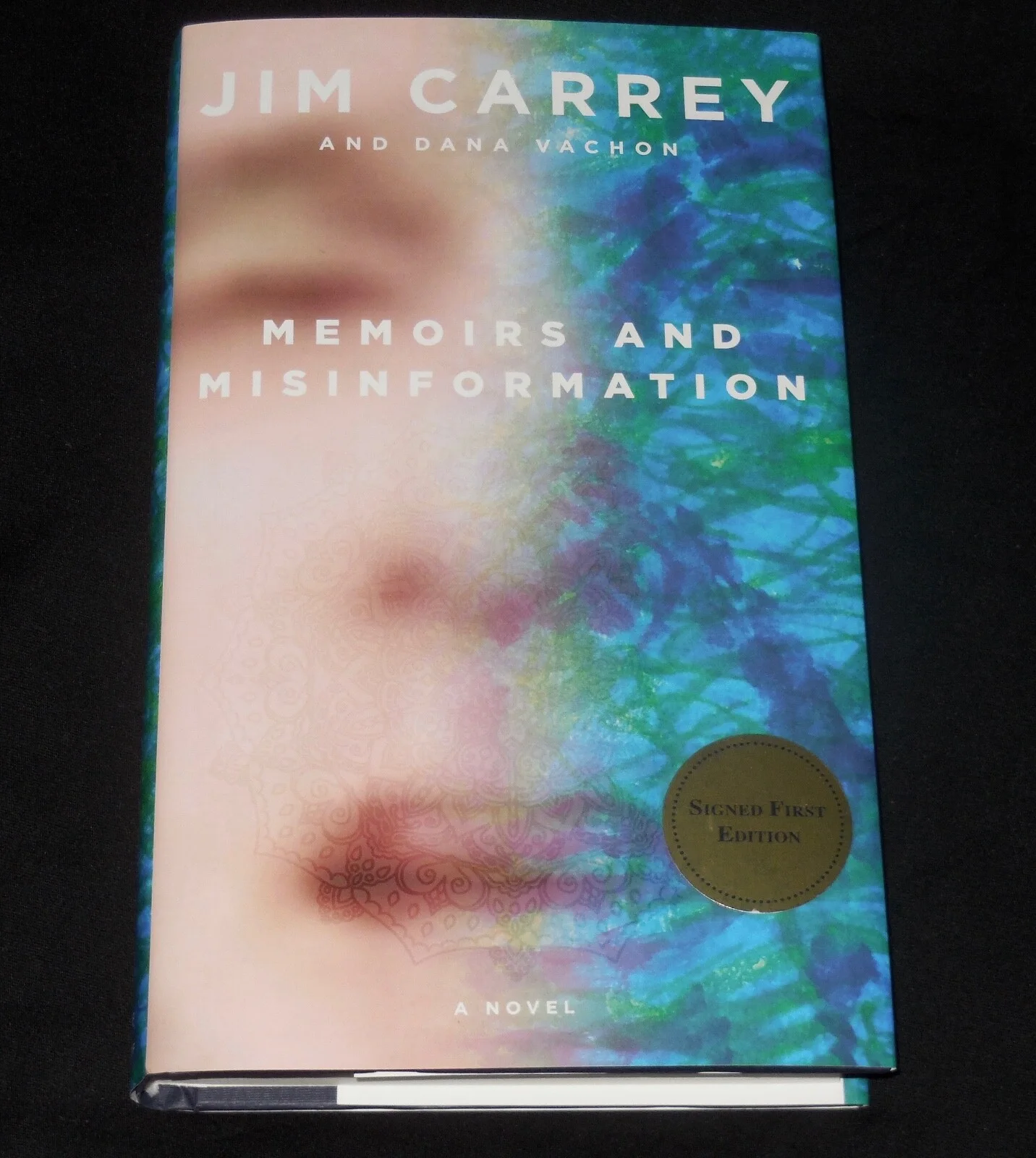 JIM CARREY AUTOGRAPHED "MEMOIRS AND MISINFORMATION" BOOK - SIGNED COPY!, изображение 3
