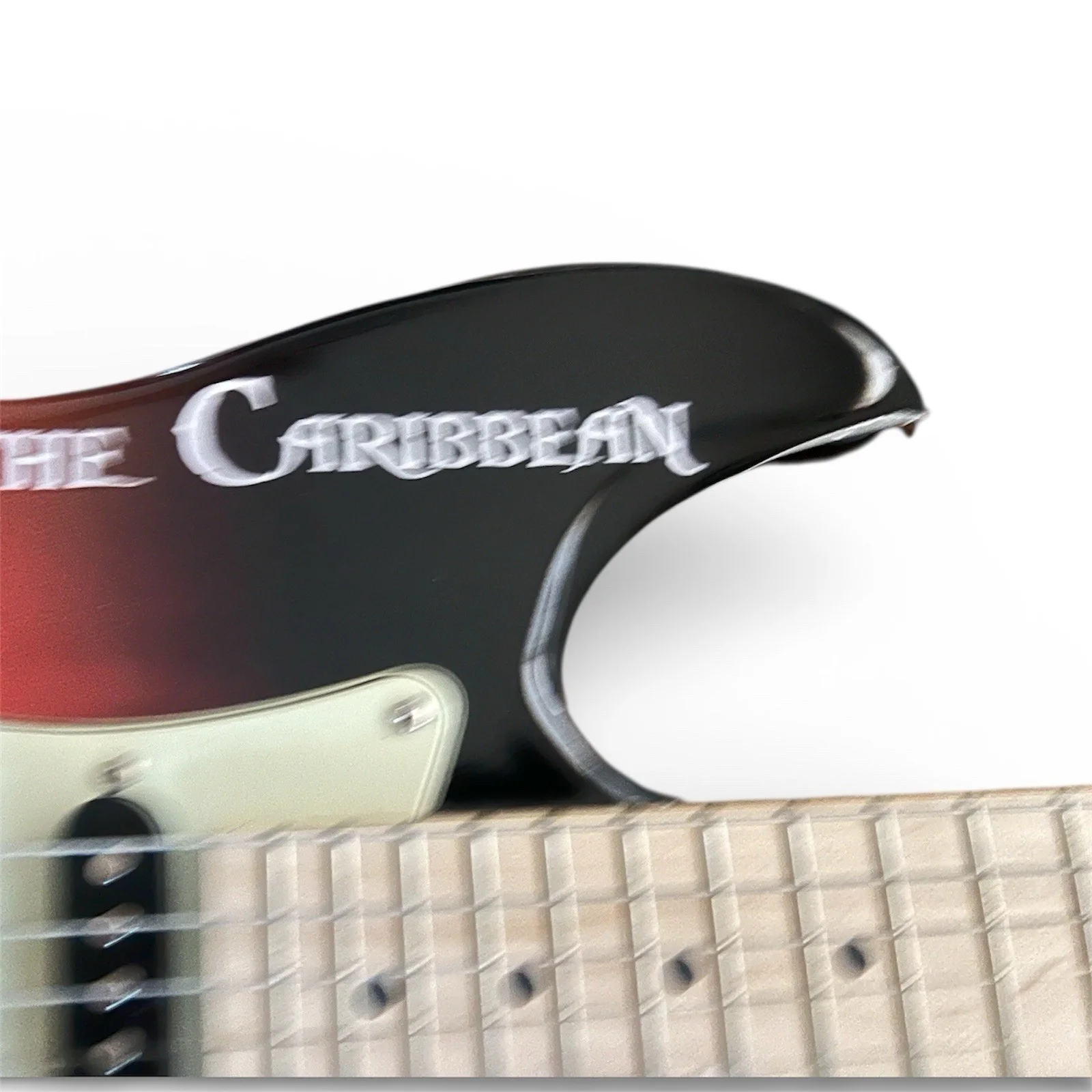 Johnny Depp — Johnny Depp Signed Autographed Custom Guitar JSA COA PIRATES OF THE CARIBBEAN, изображение 3