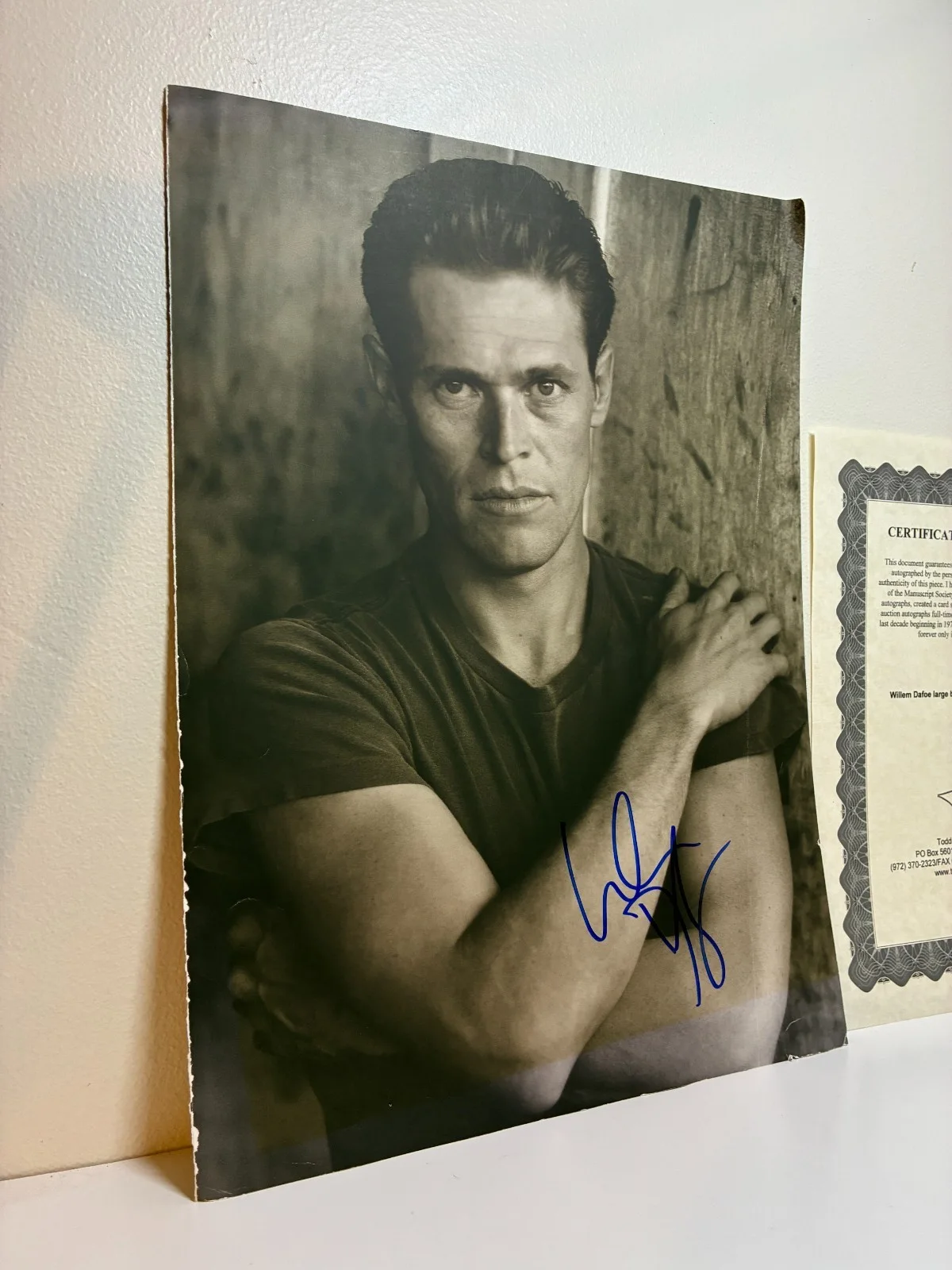 Willem Dafoe Signed Autographed Black White BW Large Photo With COA, изображение 3