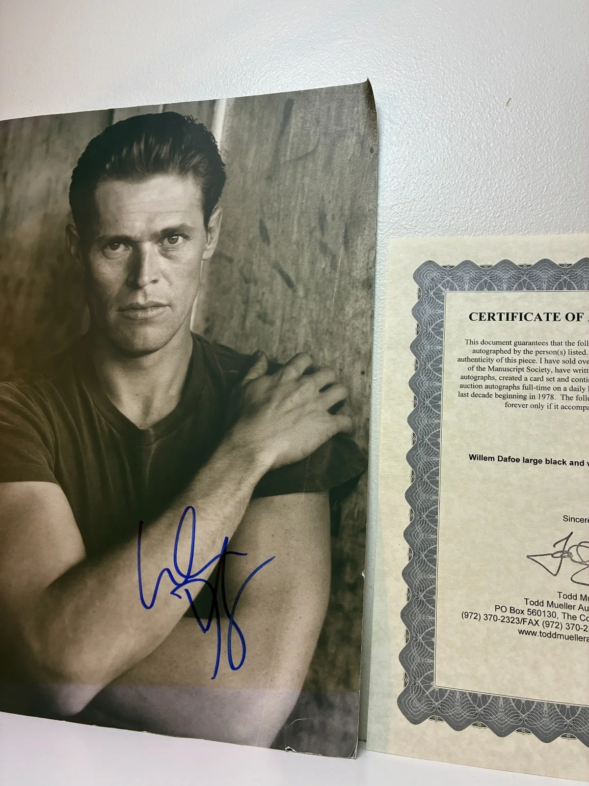 Willem Dafoe Signed Autographed Black White BW Large Photo With COA, изображение 4