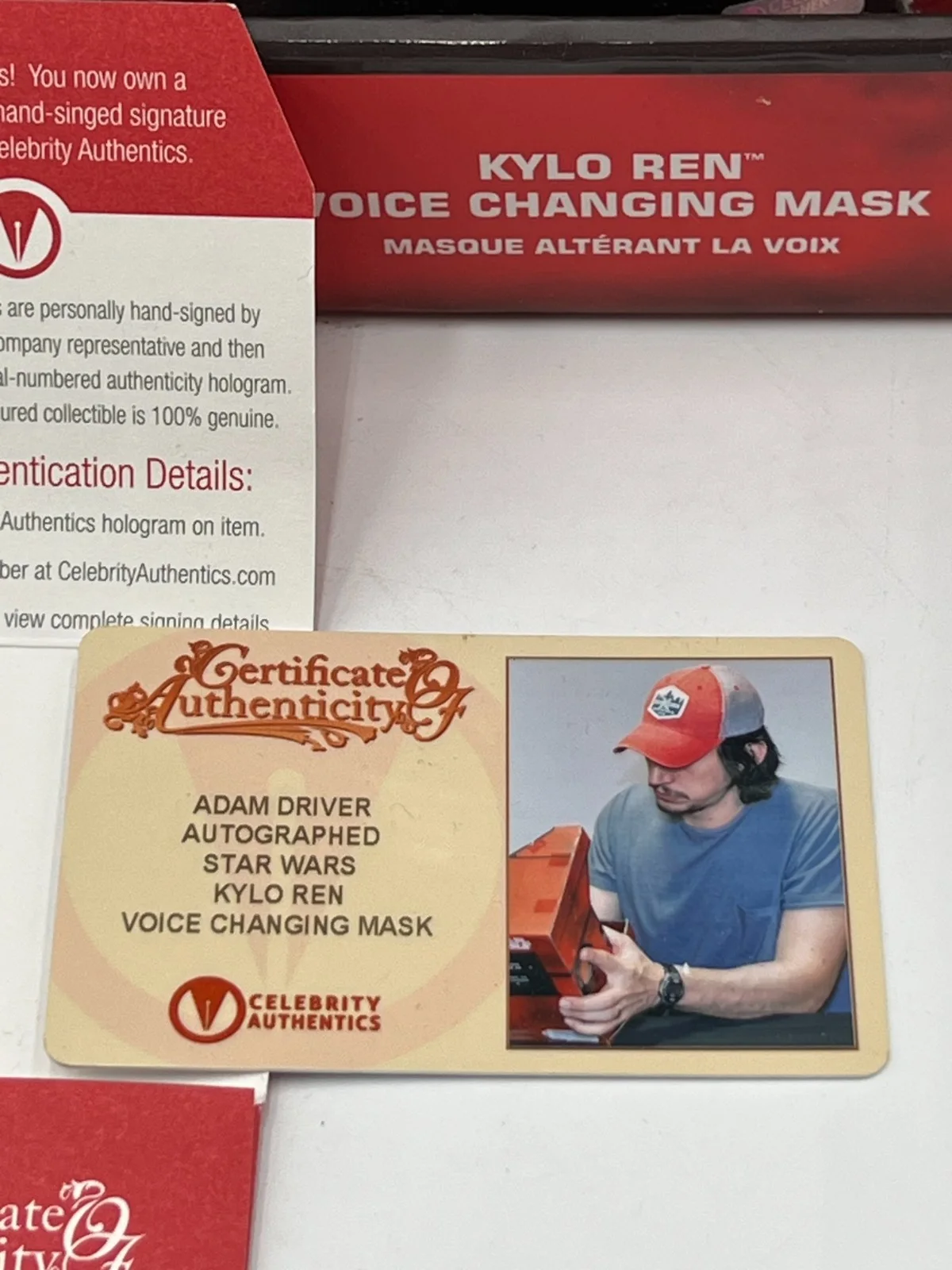 Adam Driver — Adam Driver Signed Kylo Ren Voice Changing Mask Disney Store COA Autographed, изображение 2