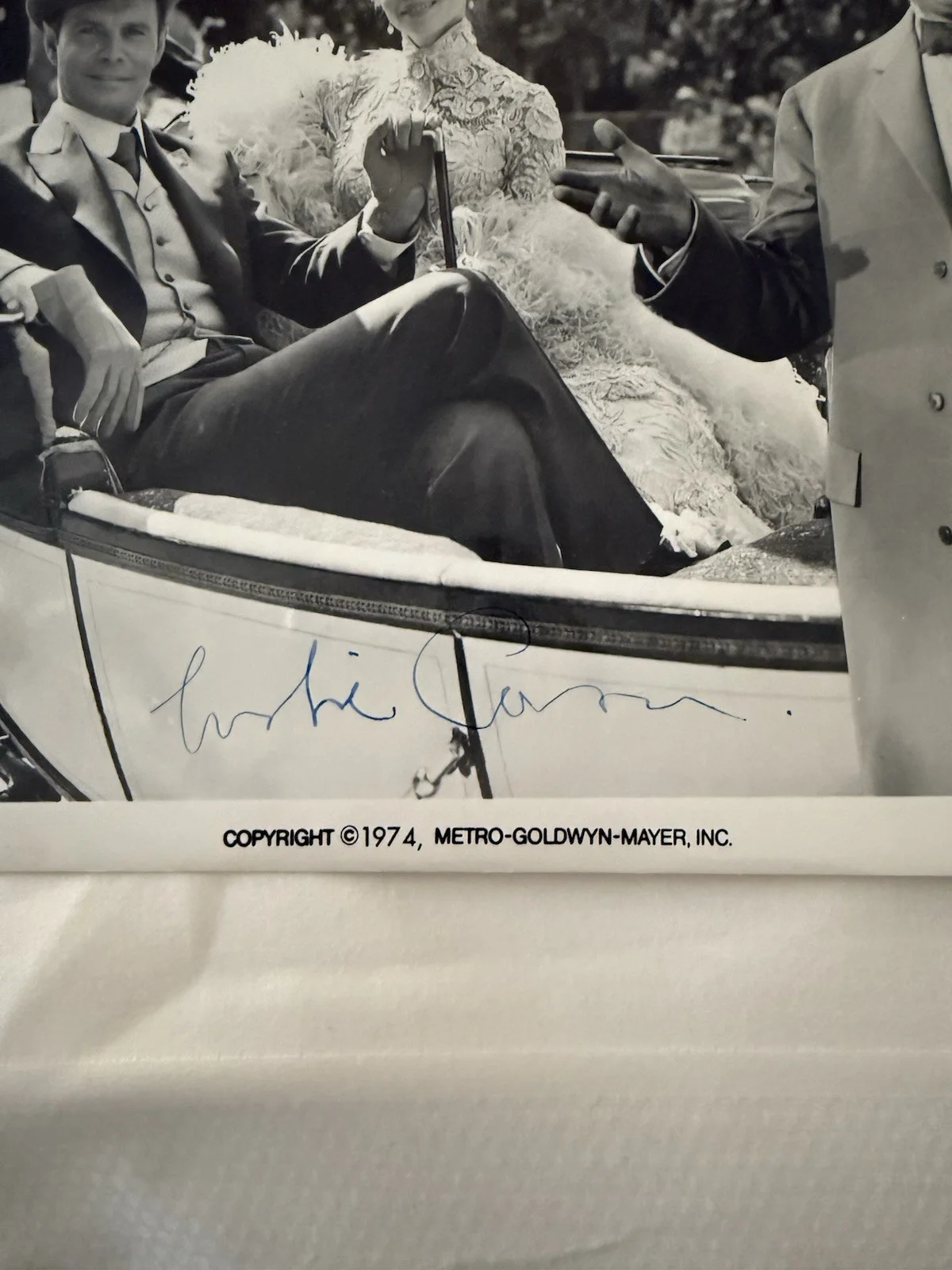 Leslie Caron Stunning 8x10 Hand Signed Photo Autograph JSA Gigi Oscar Winner, изображение 3