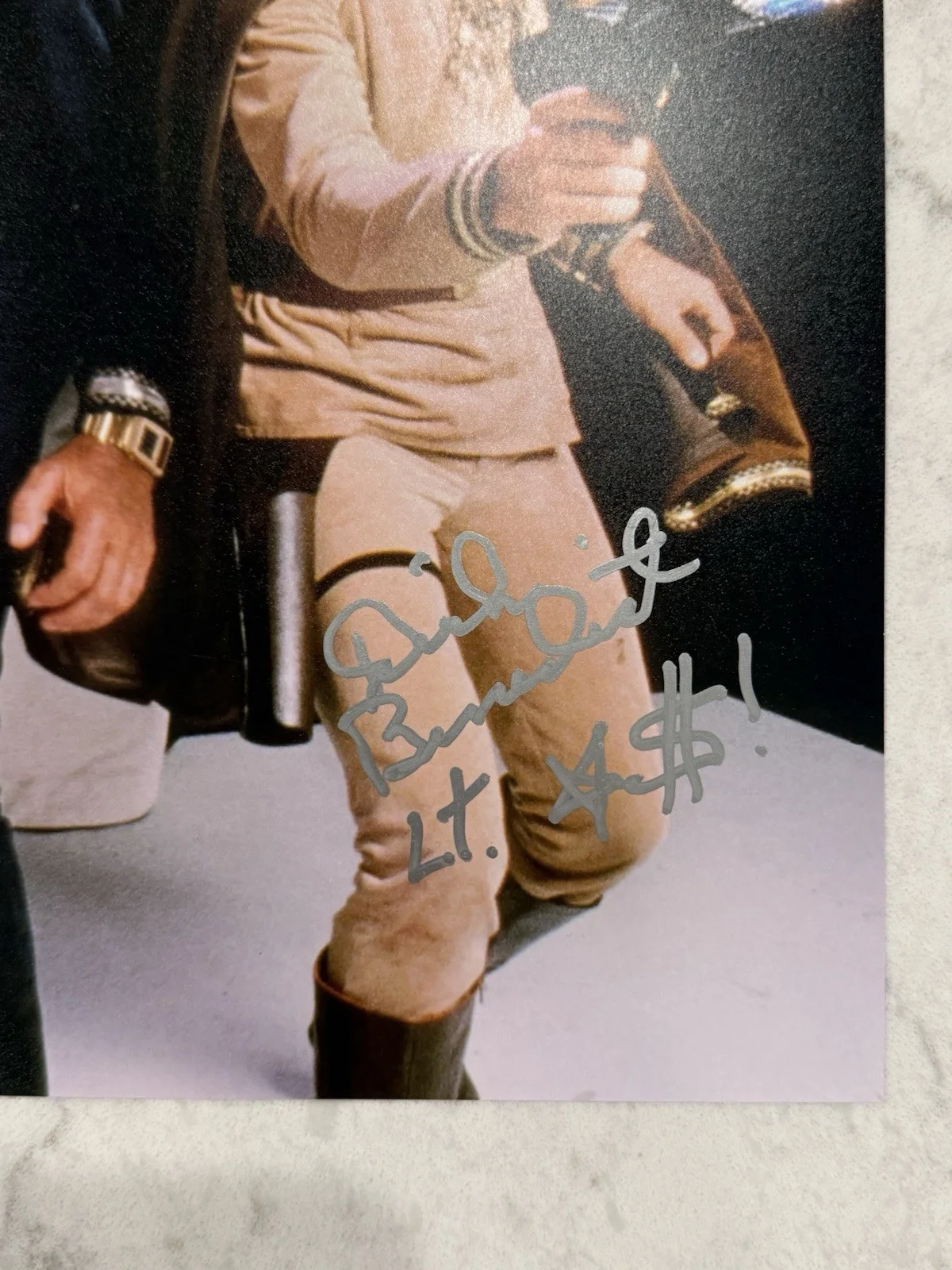 Dirk Benedict Signed Battlestar Galactica Starbuck 11x14 Photo JSA, изображение 2