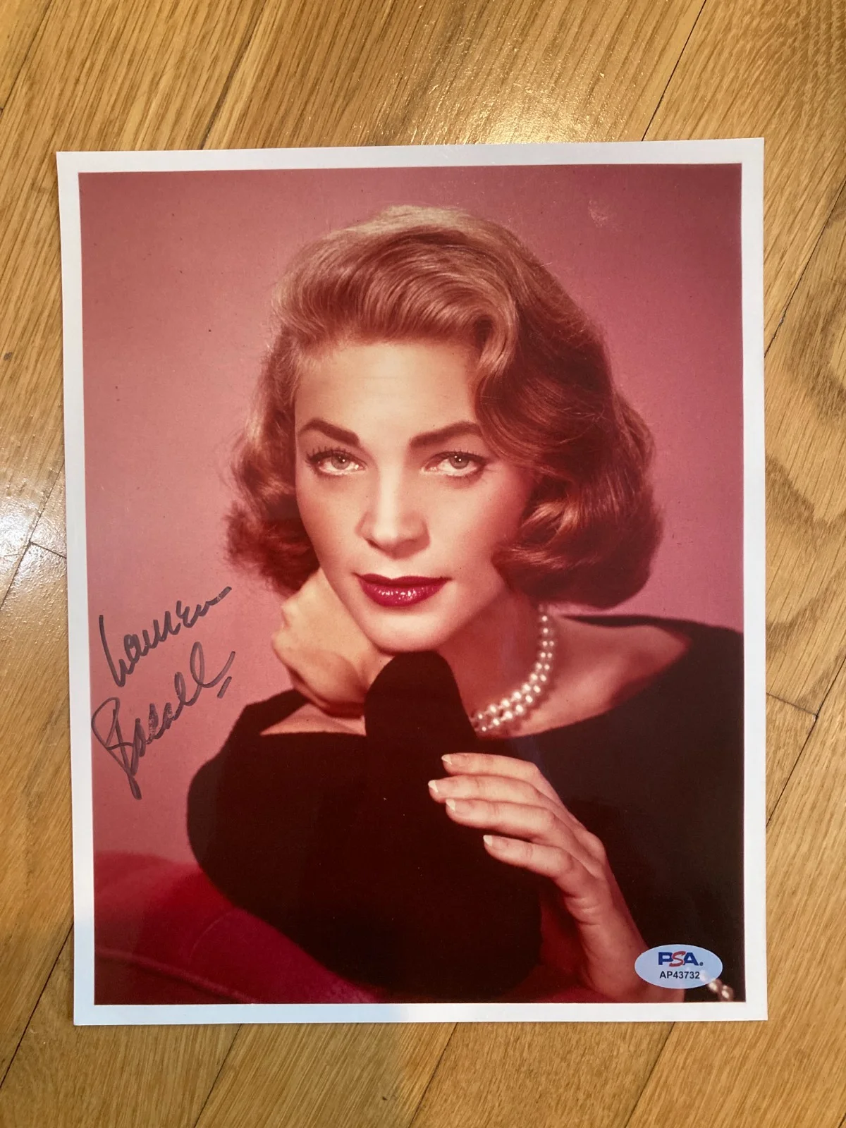 Lauren Bacall — Lauren Bacall Signed Autographed 8x10 Photo PSA Big Sleep Misery Orient Express