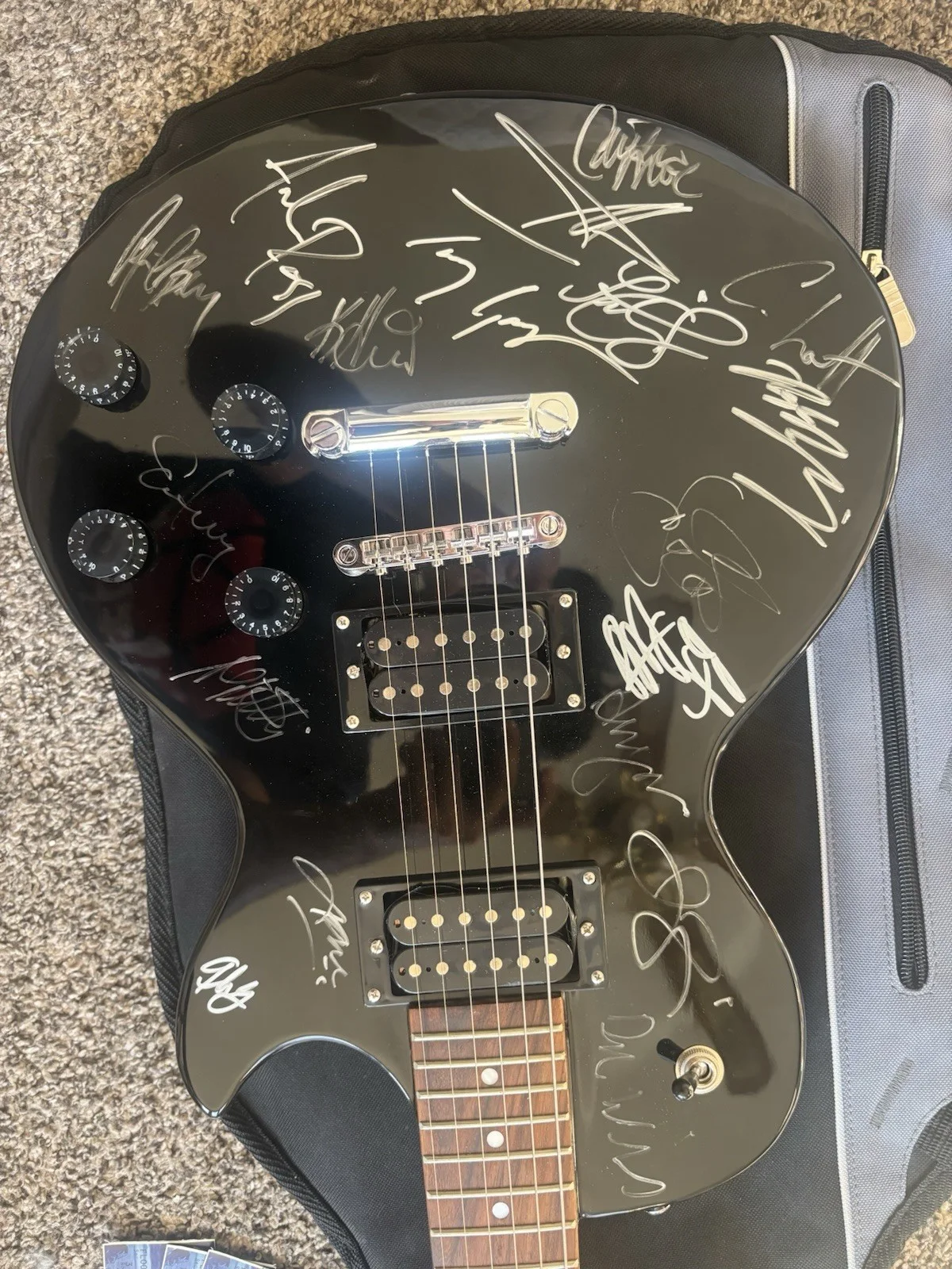 2009 Trans Siberian Orchestra Signed Guitar, image 2