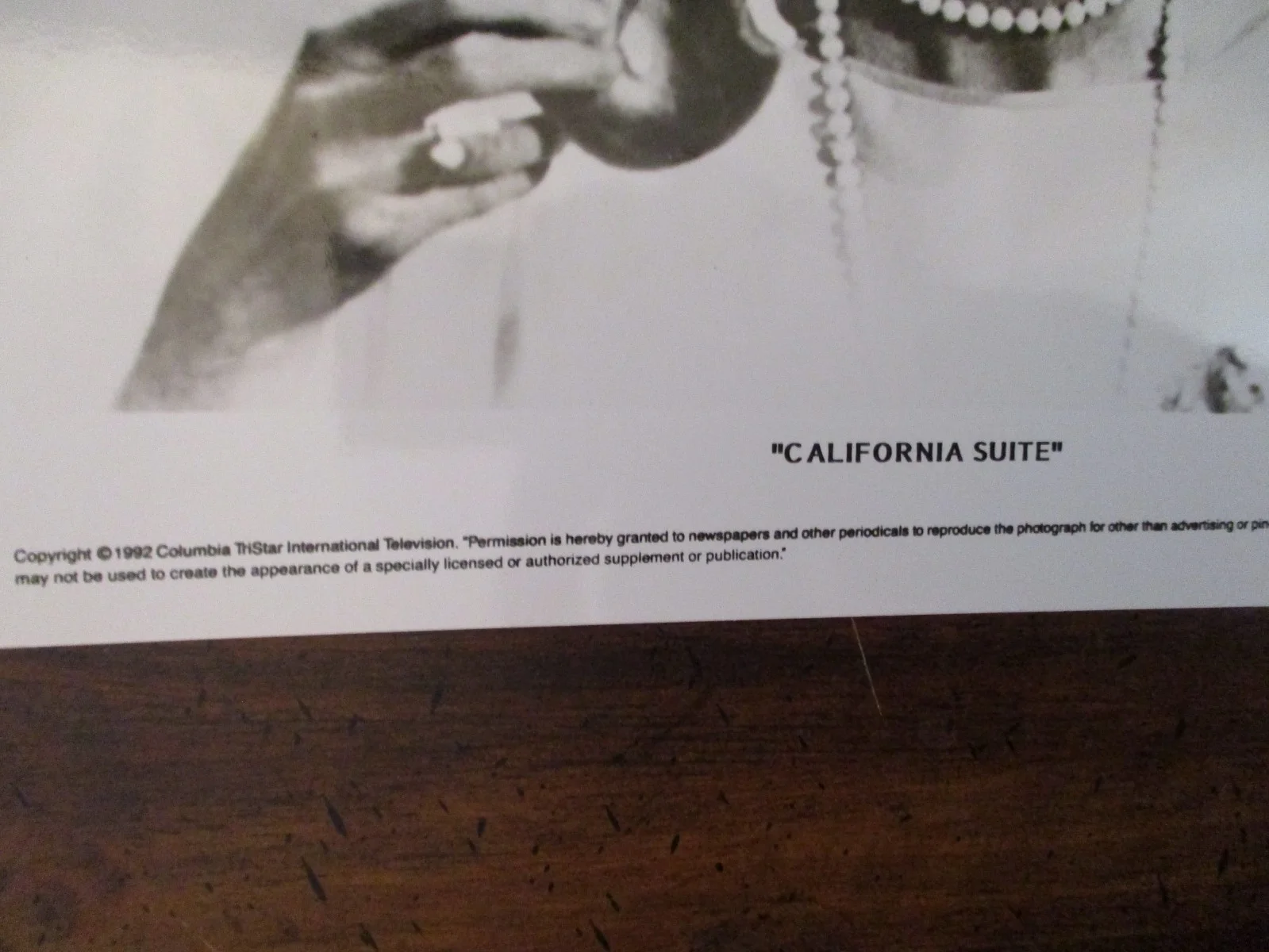 ("CALIFORNIA SUITE")Maggie Smith/ 1992 10 x 8 Glossy Black and White Press Photo, image 2