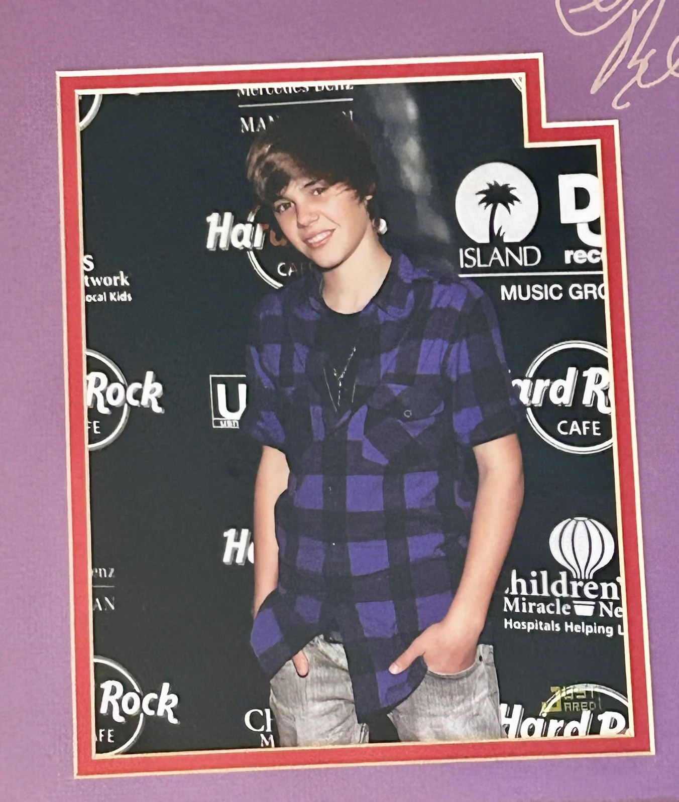 Justin Bieber Autographed Large Framed Pictures Early Years Authentic Rare Type, изображение 3