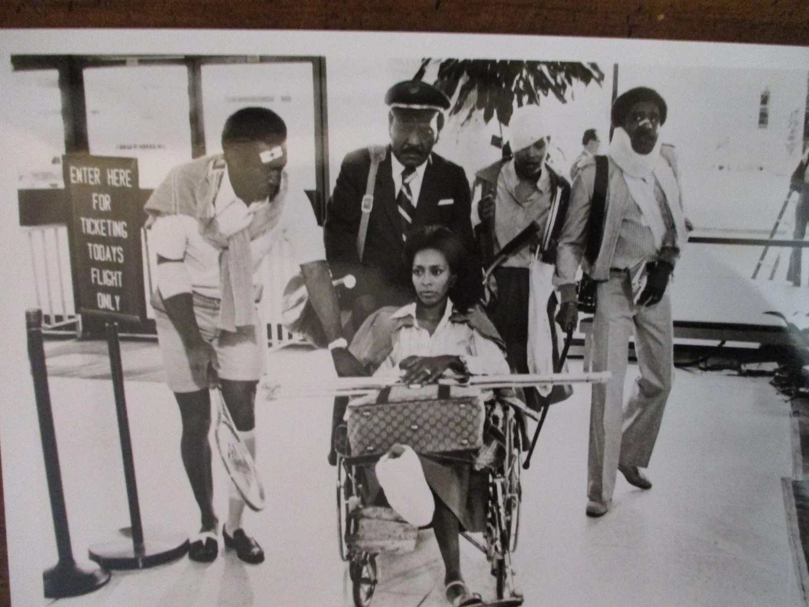 Sheila Frazier/Gloria Gifford/Bill Cosby(CALIFORNIA SUITE)1992 10 x8 B & W Photo, изображение 2