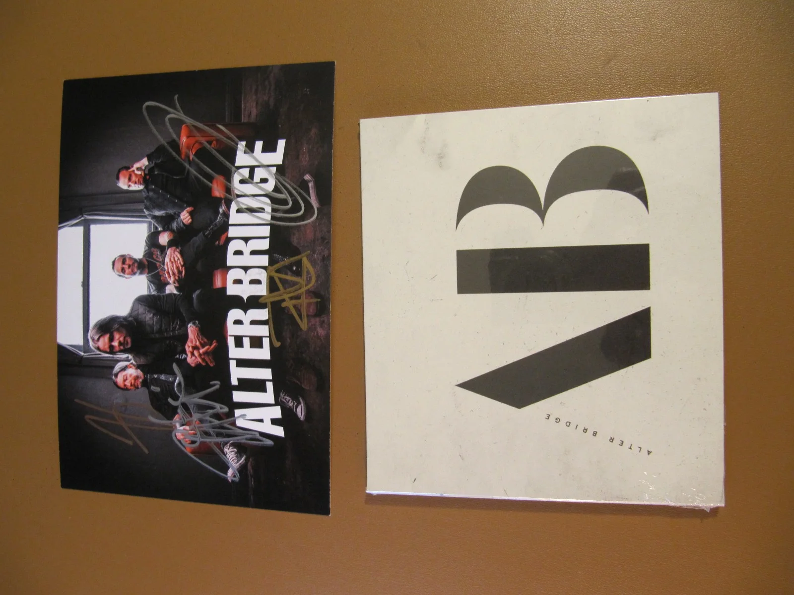 ALTER BRIDGE "AB" SIGNED CD WITH SIGNED CARD MYLES KENNEDY-TREMONTI-SCOTT-BRIAN, image 3