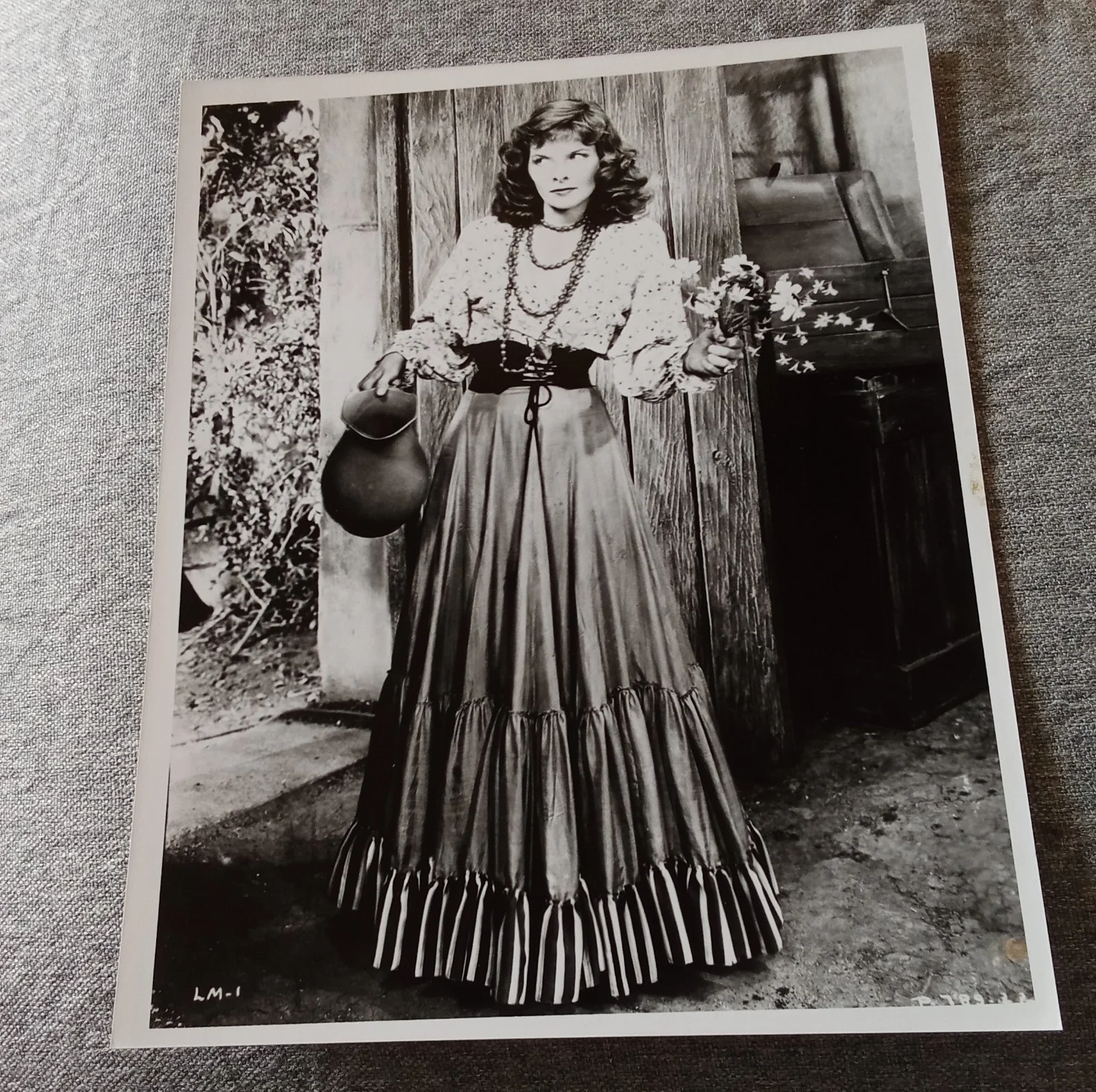 Katharine Hepburn — Original Katharine Hepburn- Autographed on her Letterhead IV-29-1986 plus Letter, image 3
