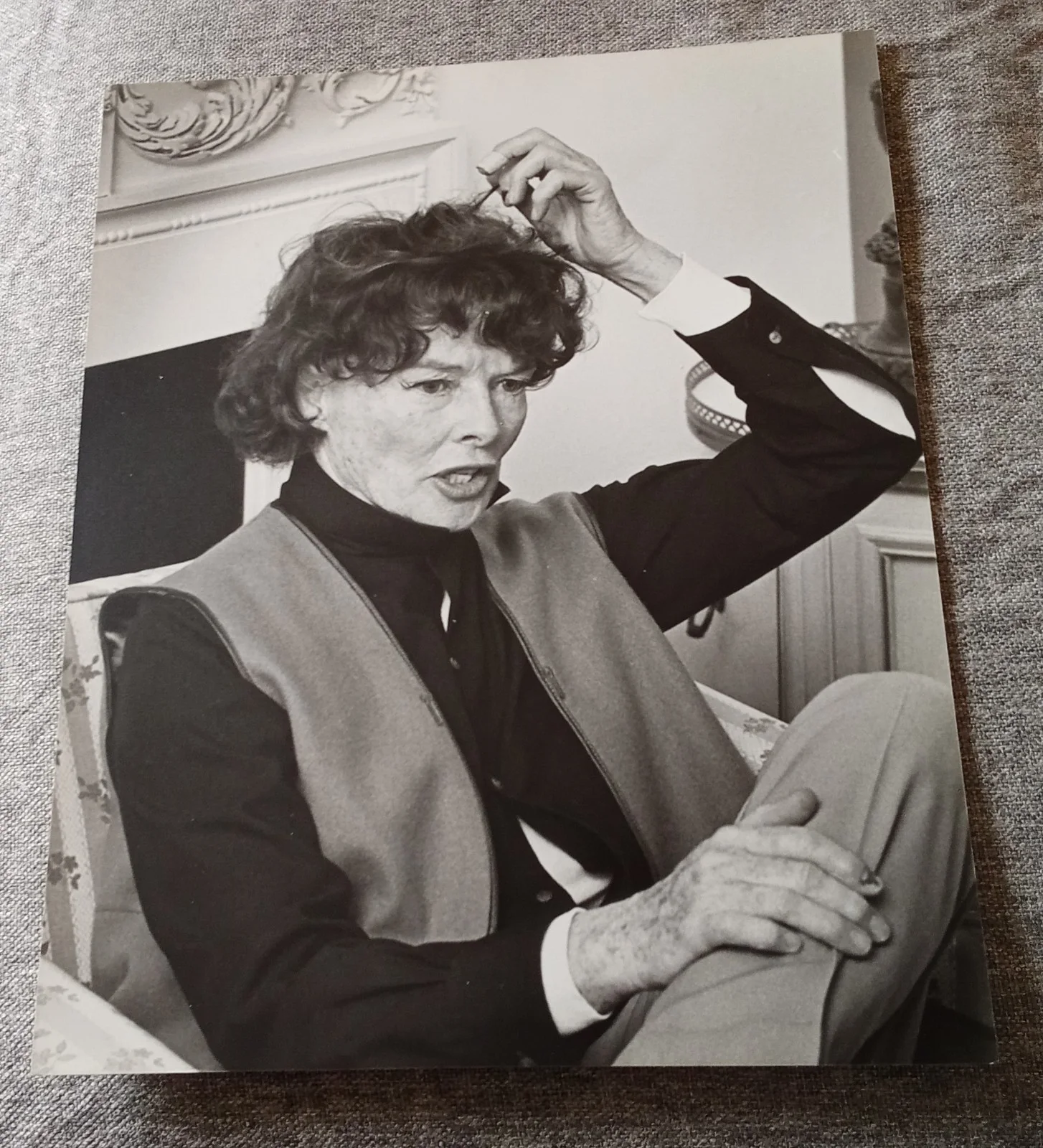 Katharine Hepburn — Original Katharine Hepburn- Autographed on her Letterhead IV-29-1986 plus Letter, image 4