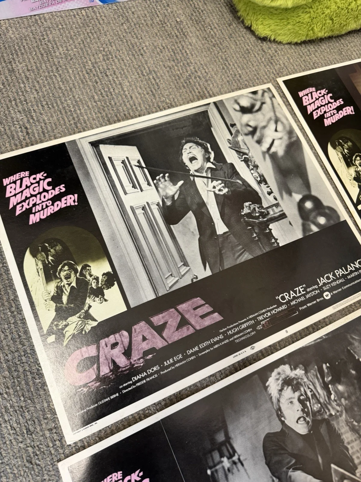 Craze 1974 Original Cinema Lobby Cards (Full Set Of 8 Cards), изображение 5