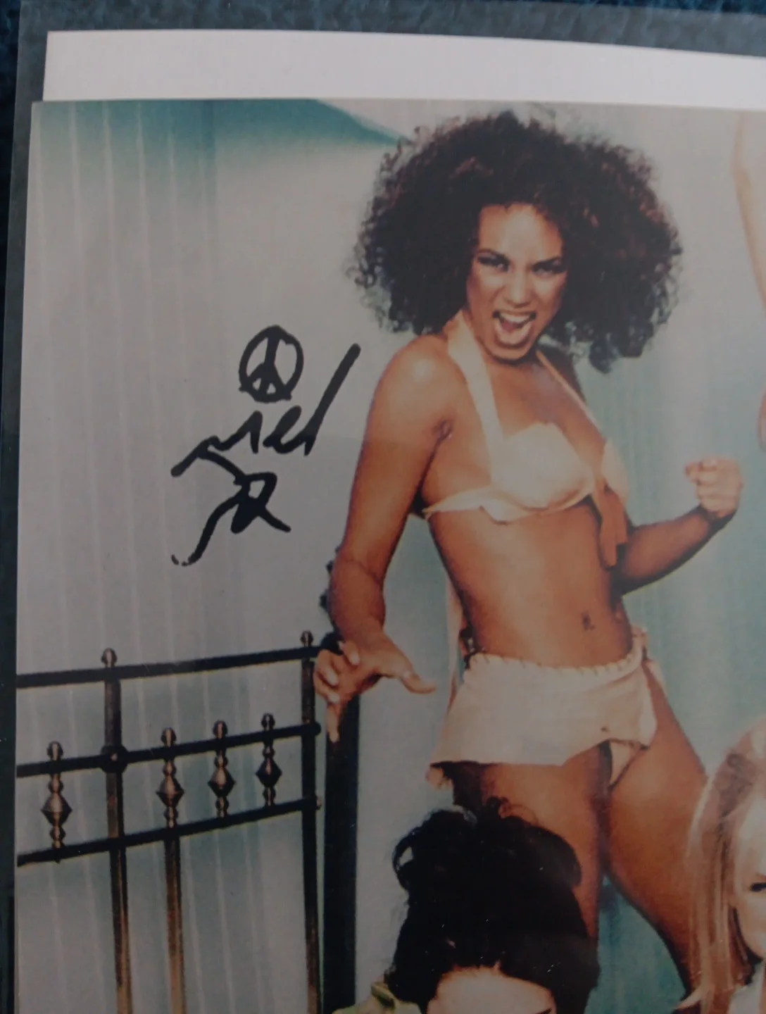 Spice Girls signed 8x10 inch photo autographs No COA, изображение 5