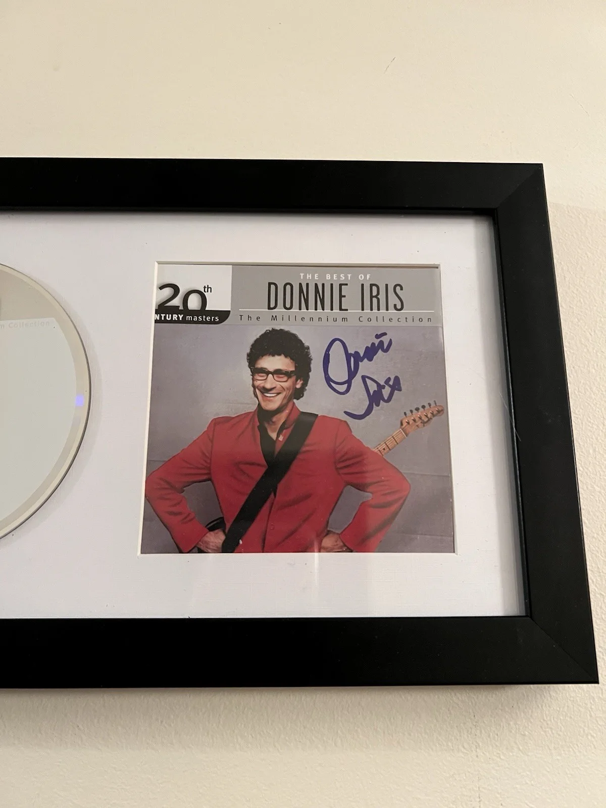 Donnie Iris Autographed CD Legend Ah Leah, изображение 2